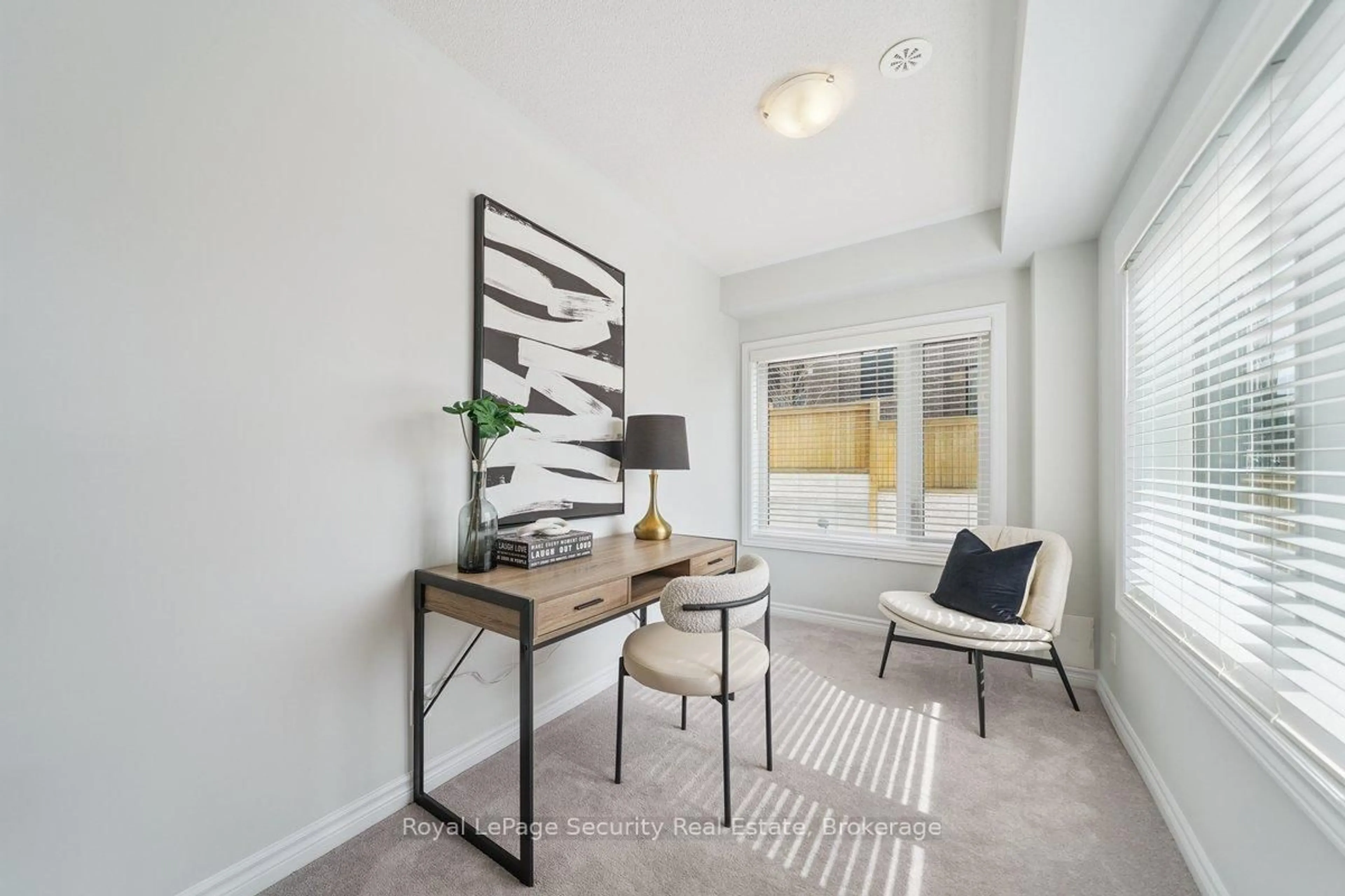 A pic of a room for 348 Wheat Boom Dr #24, Oakville Ontario L6H 3V6