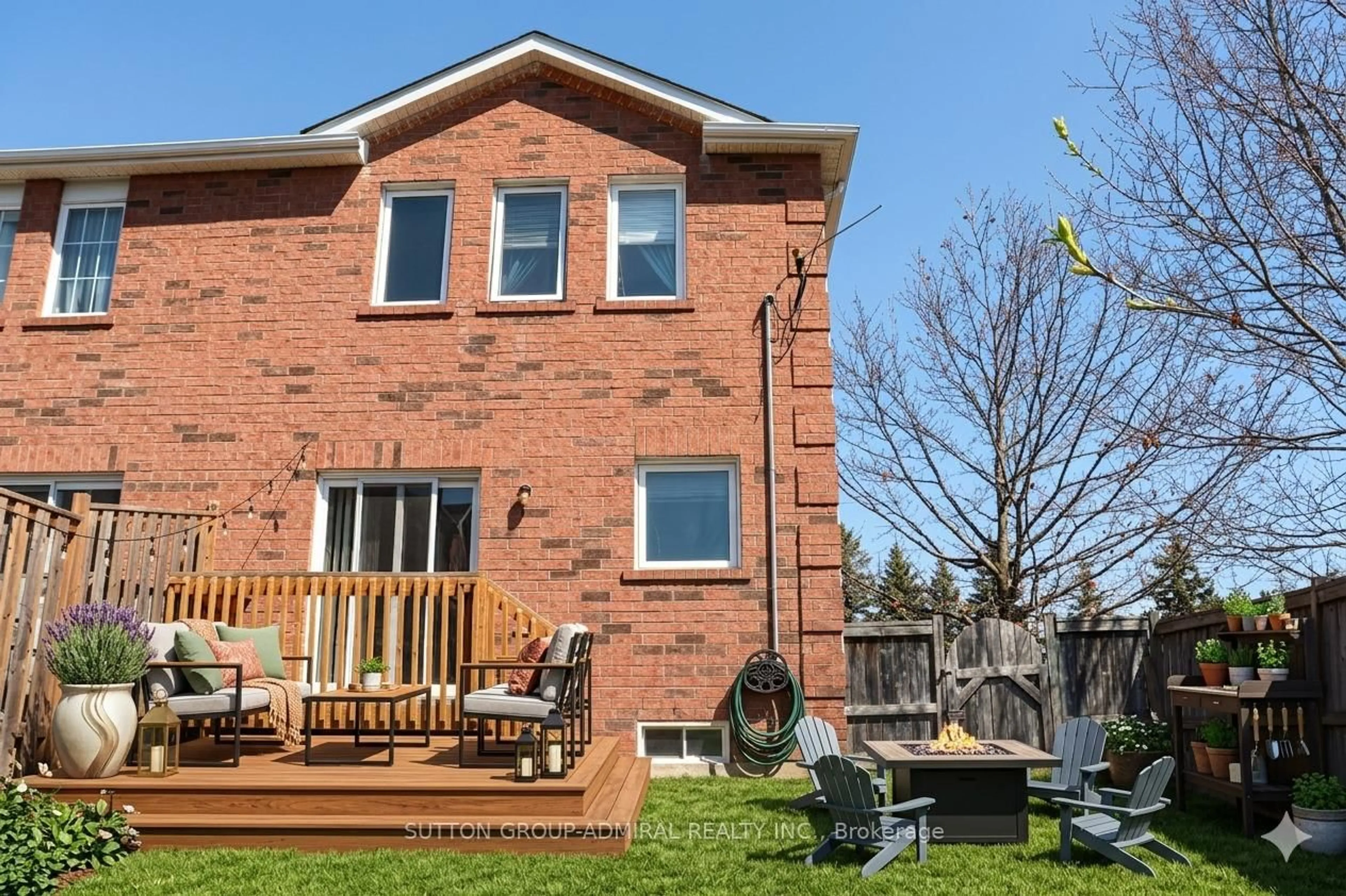 Home with brick exterior material, street for 129 Willow Park Dr, Brampton Ontario L6R 2N3