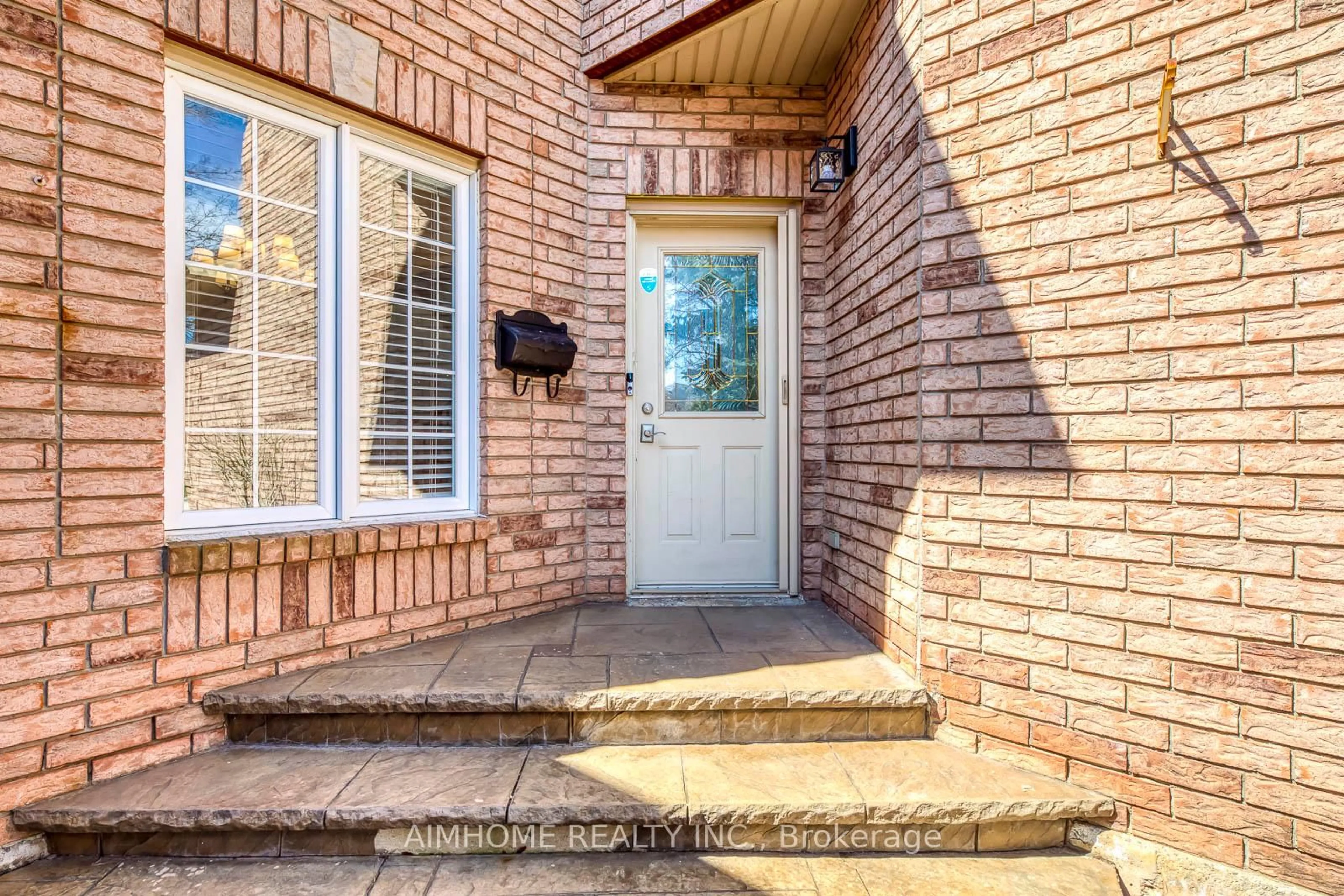 Unknown for 2433 Valley Heights Cres, Oakville Ontario L6H 6X3