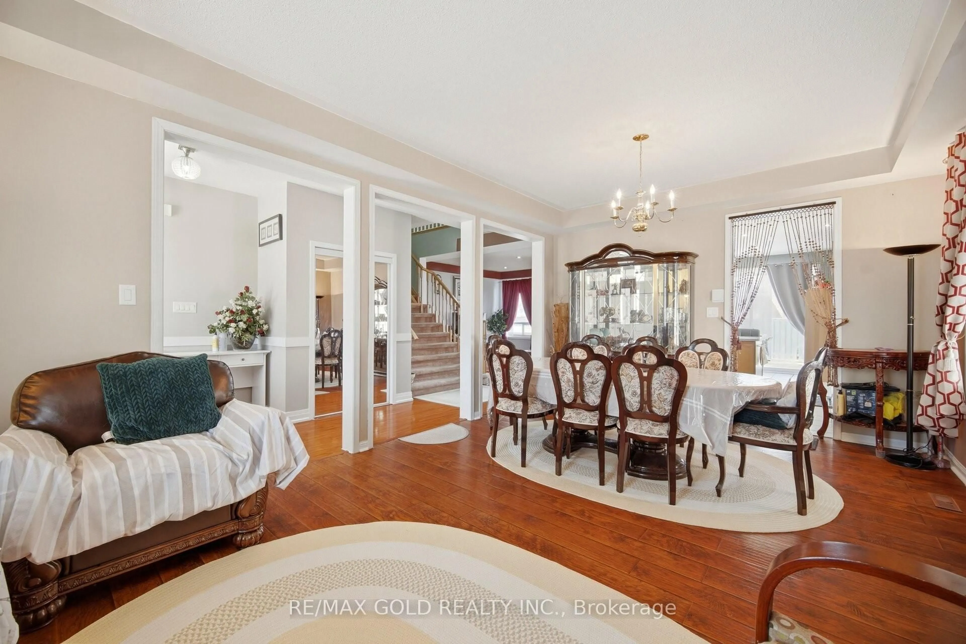 Unknown for 28 Latania Blvd, Brampton Ontario L6P 1S9