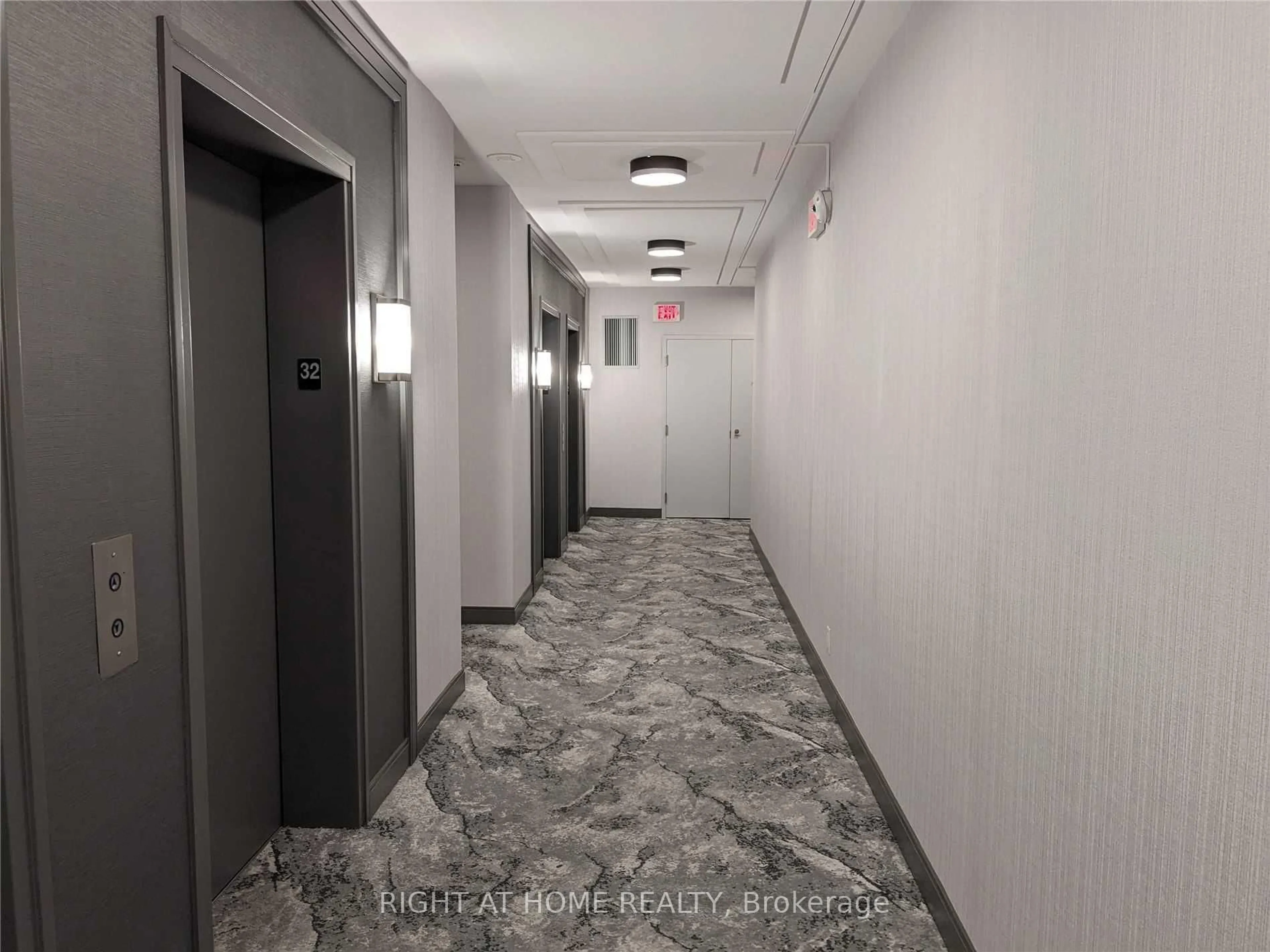 Indoor foyer for 80 Absolute Ave #2101, Mississauga Ontario L4Z 0A2