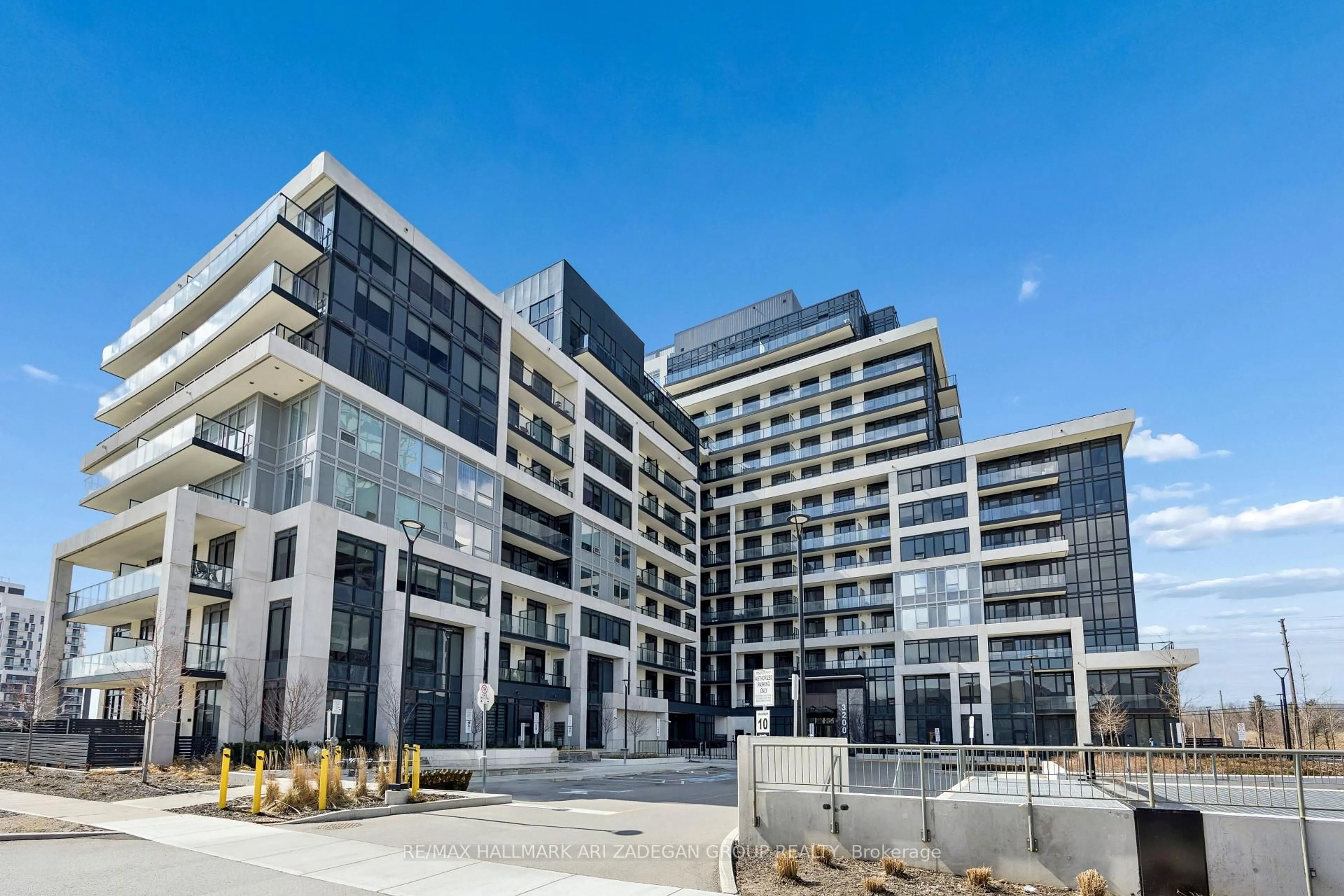 Unknown for 3200 William Coltson Ave #1302, Oakville Ontario L6H 7W6