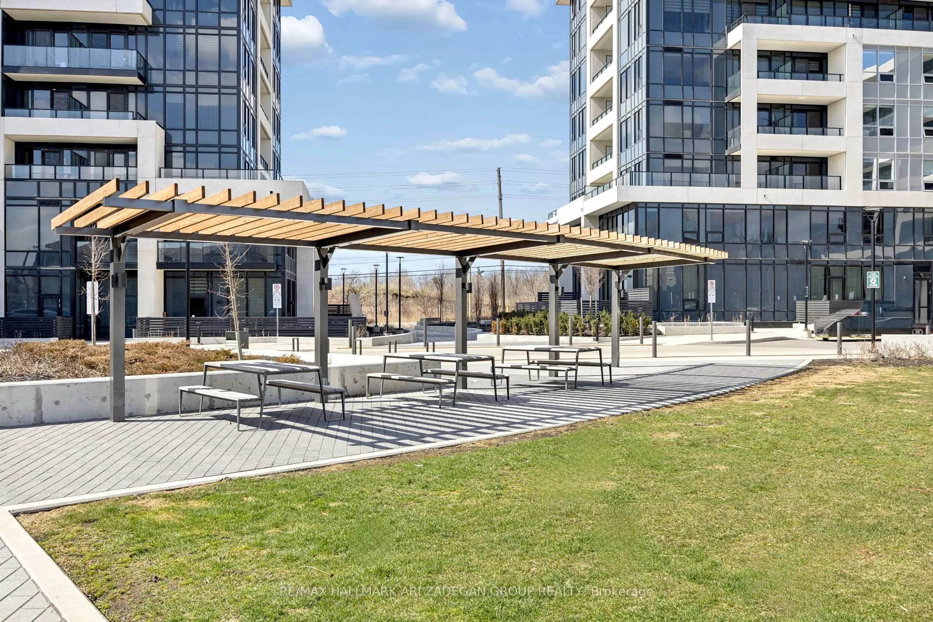 Patio, street for 3200 William Coltson Ave #1302, Oakville Ontario L6H 7W6