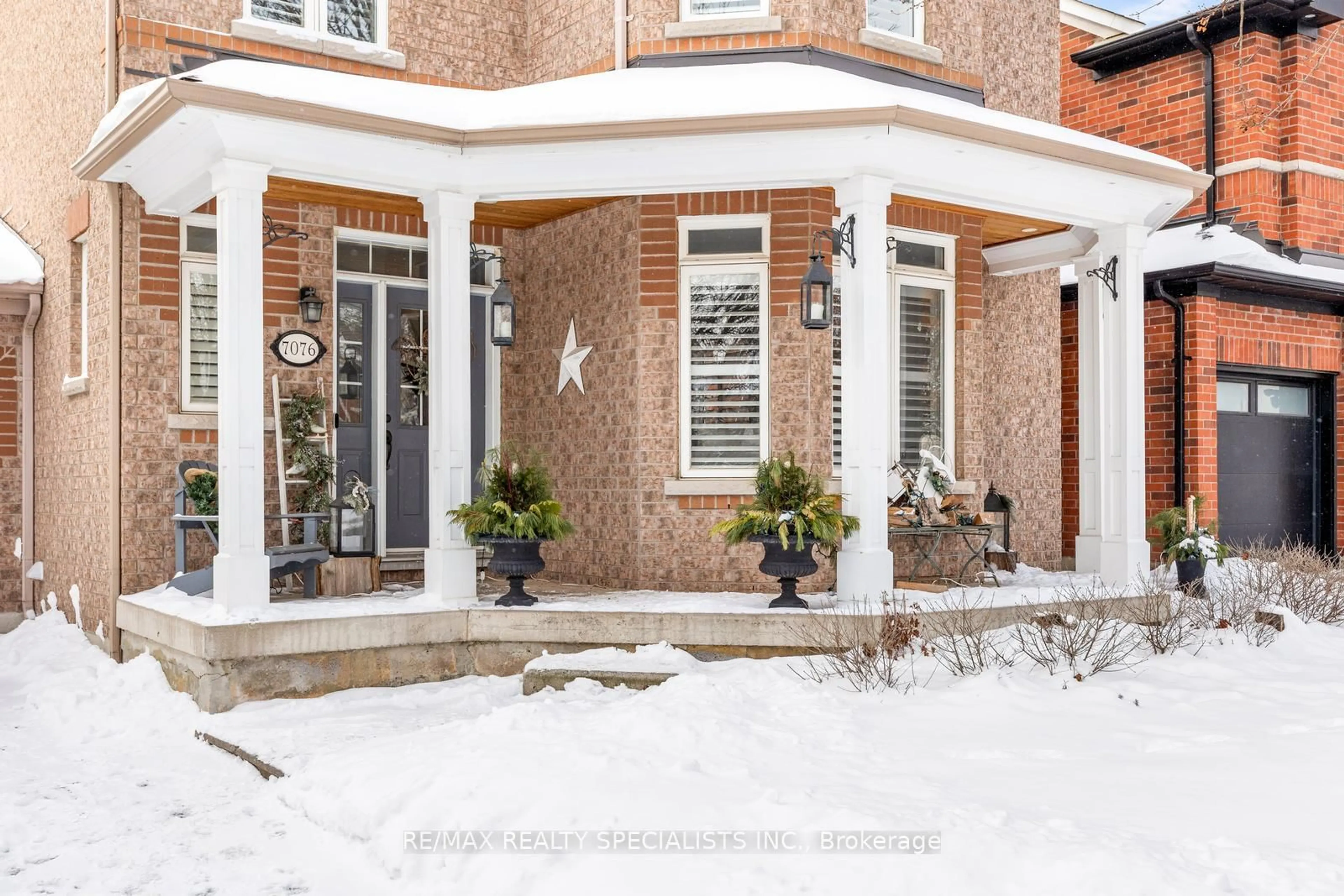 Home with brick exterior material, street for 7076 Gillespie Lane, Mississauga Ontario L5W 1E8