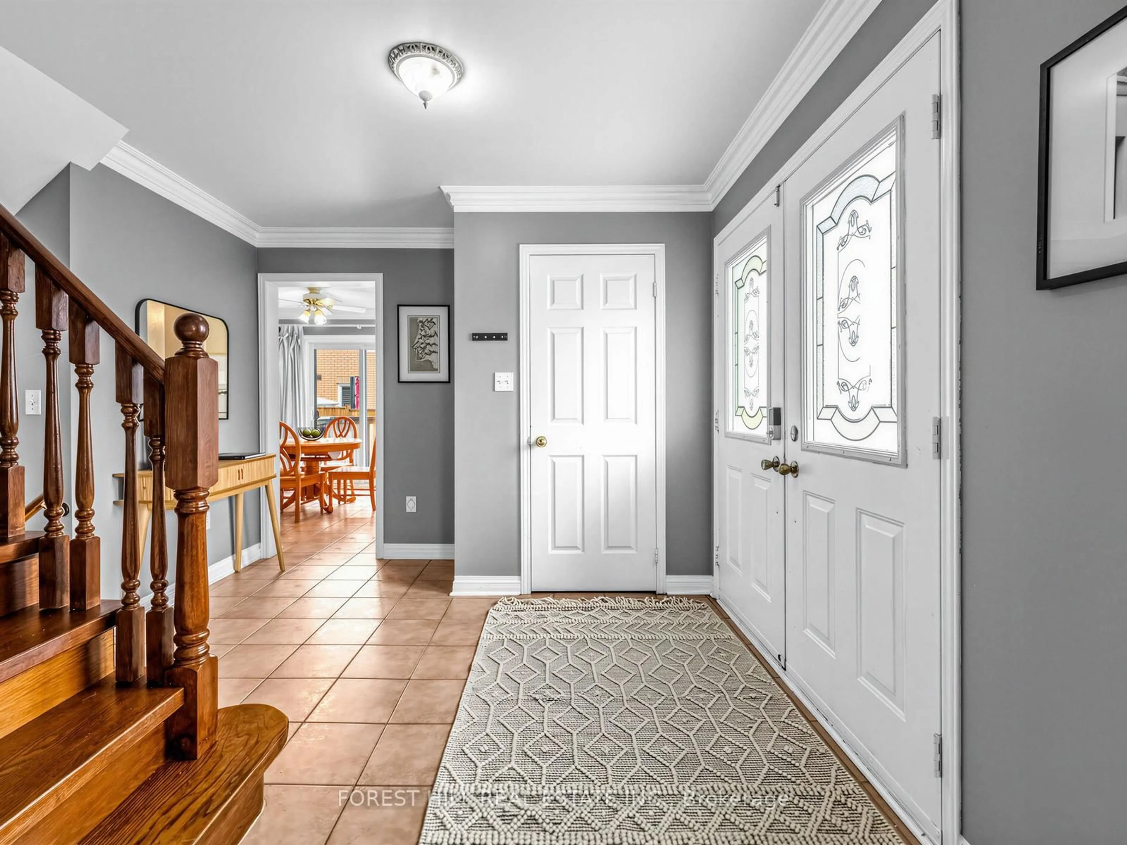 Indoor entryway for 5 Manitoba Pl, Brampton Ontario L6R 2H9