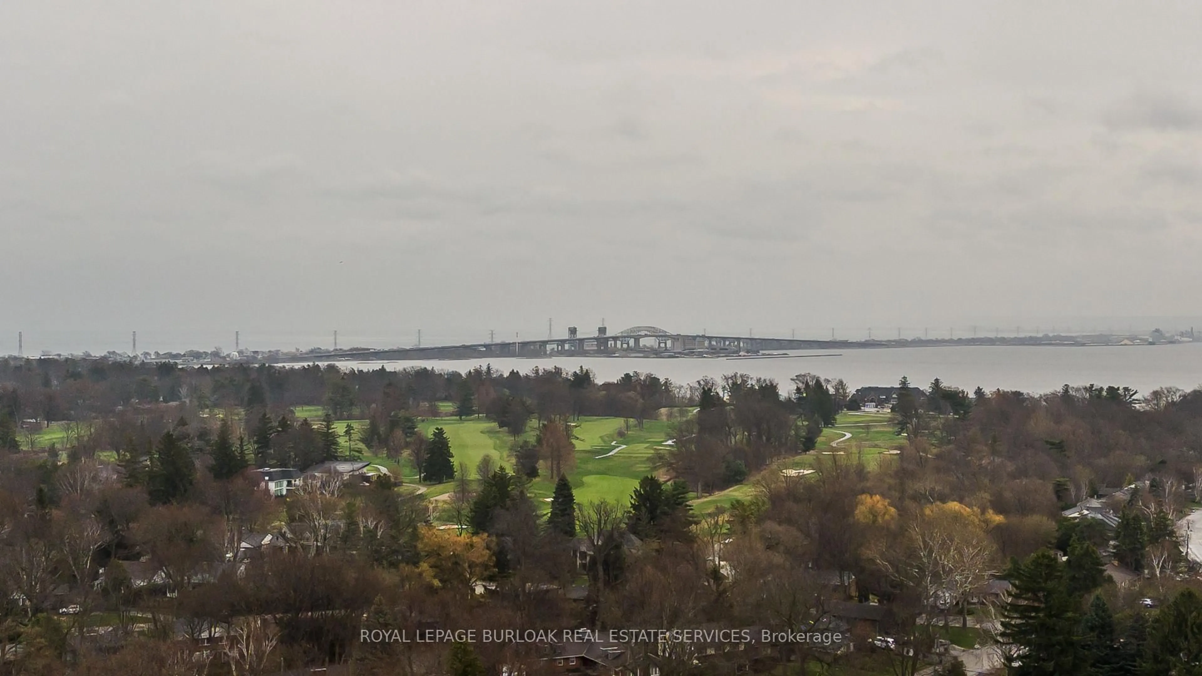 Blurry image for 391 Plains Rd #412, Burlington Ontario L7T 4M2