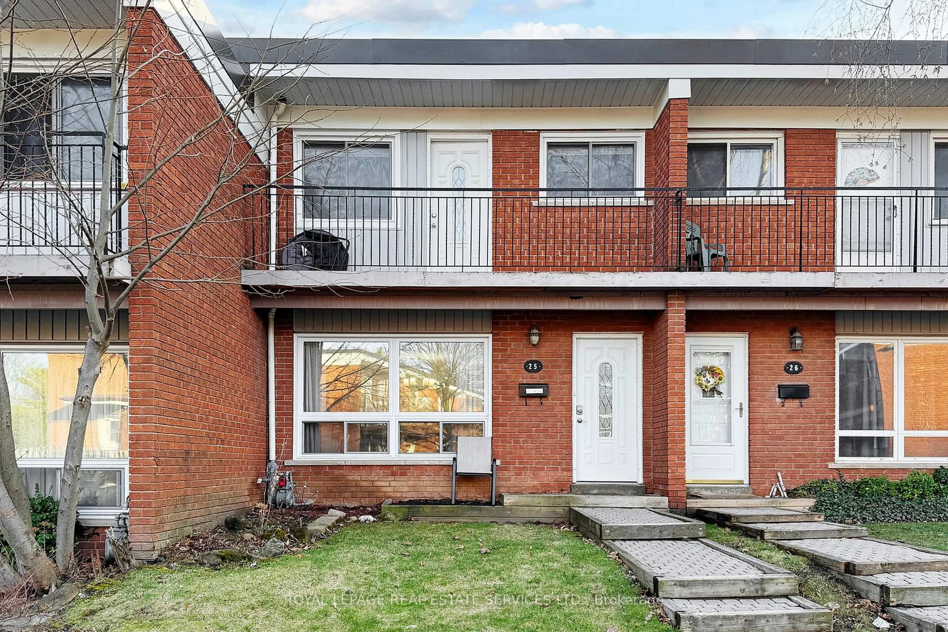 Home with brick exterior material, street for 3001 Centennial Dr #25, Burlington Ontario L7M 1B3