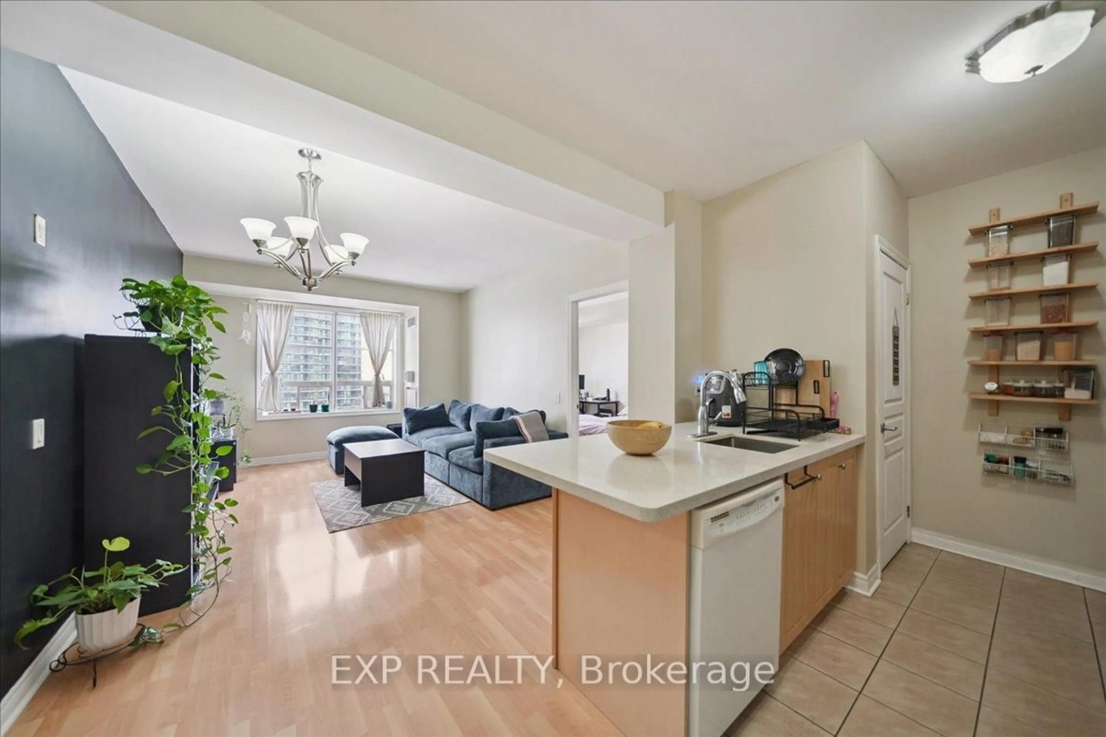 Open concept kitchen, ceramic/tile floor for 1415 Lawrence Ave #519, Toronto Ontario M6L 1A9