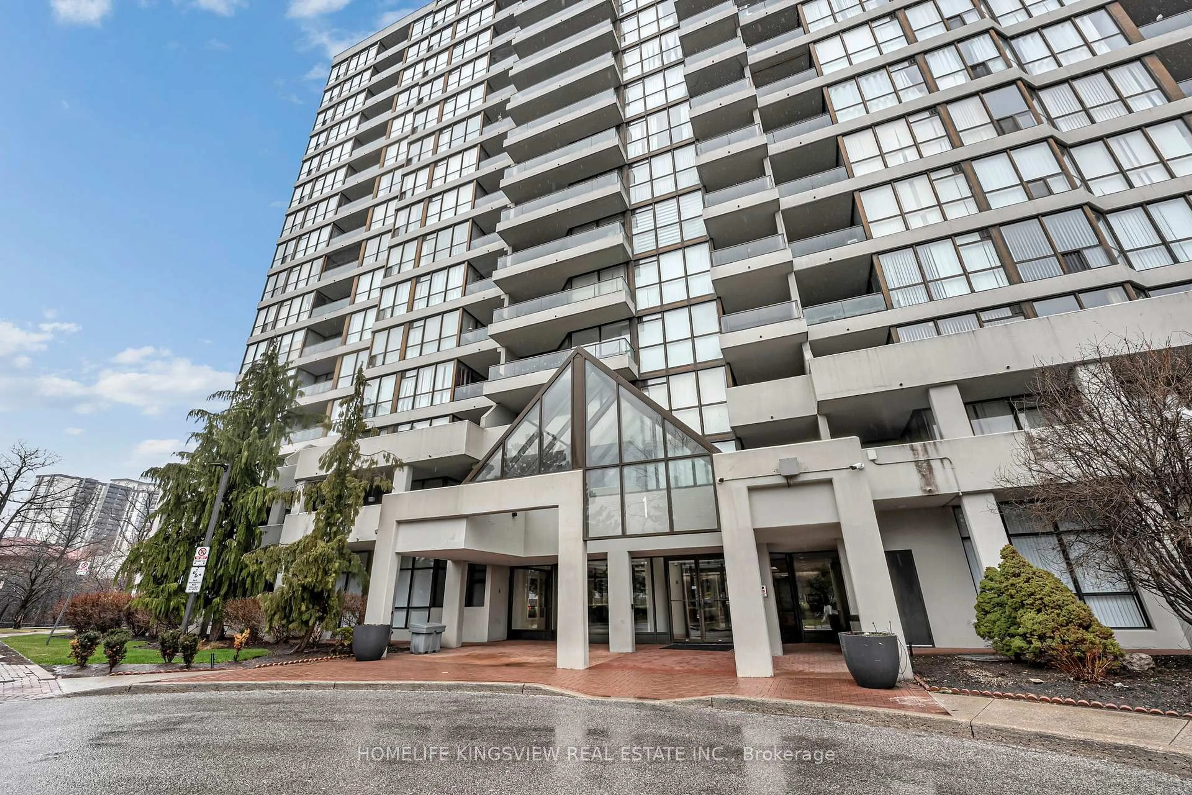 Indoor foyer for 1 Rowntree Rd #806, Toronto Ontario M9V 5G7