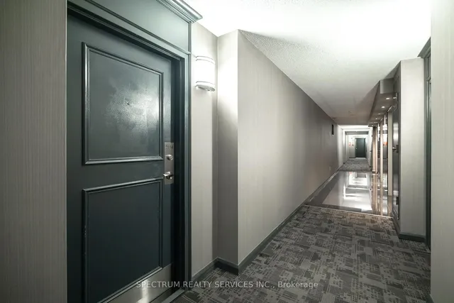 8 Lisa St #2104, Brampton 5