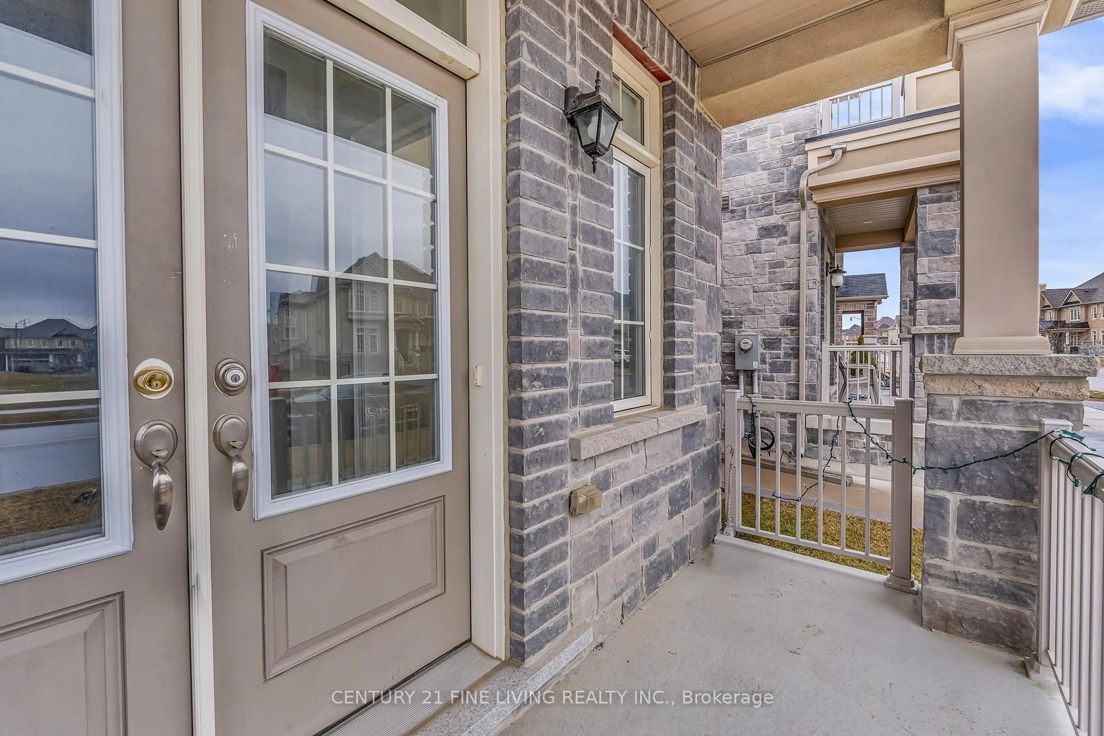 Indoor entryway for 64 GEORGE GRAY Dr, Brampton Ontario L6R 4B4