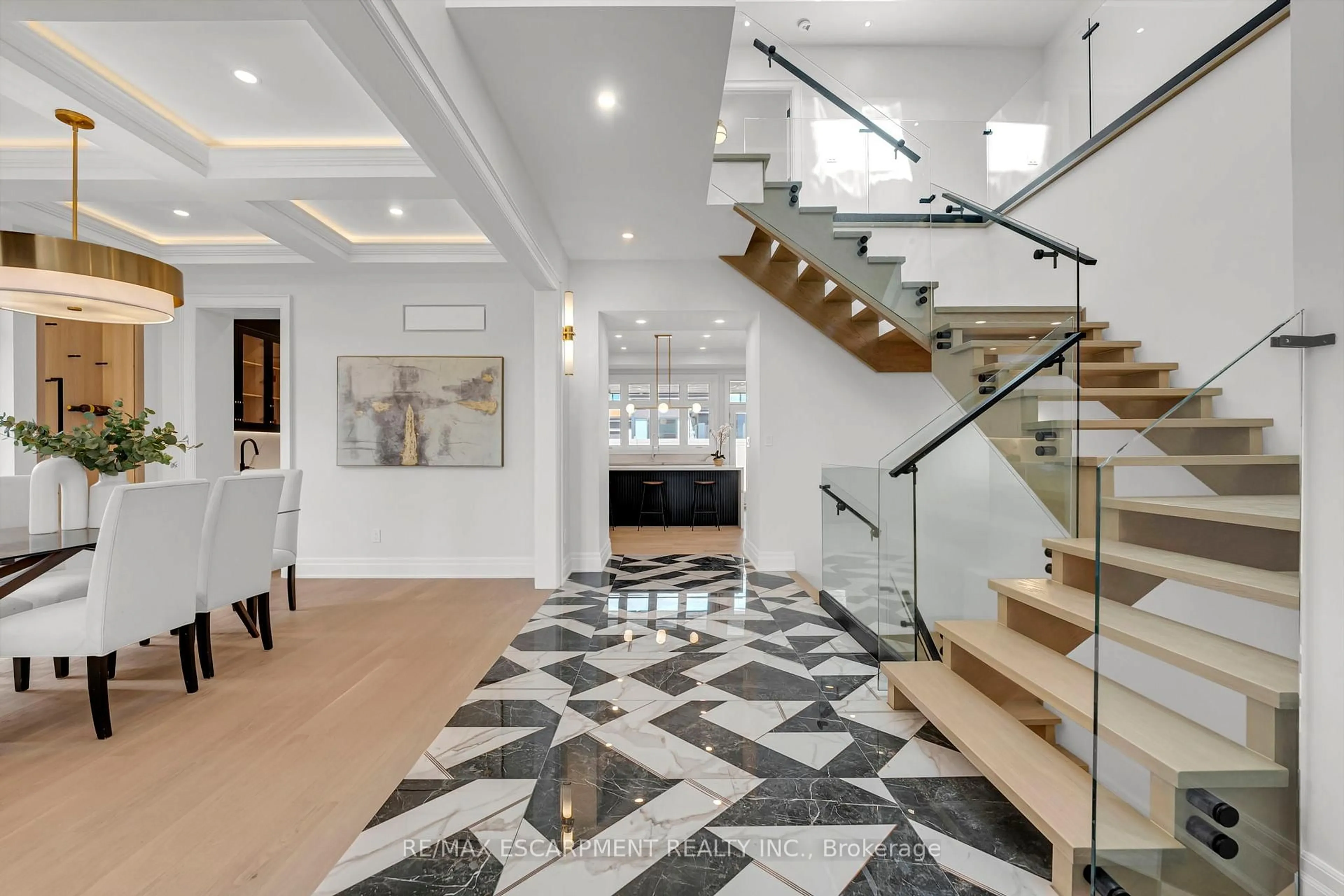 Unknown for 383 Wadsworth St, Oakville Ontario L6K 2A2