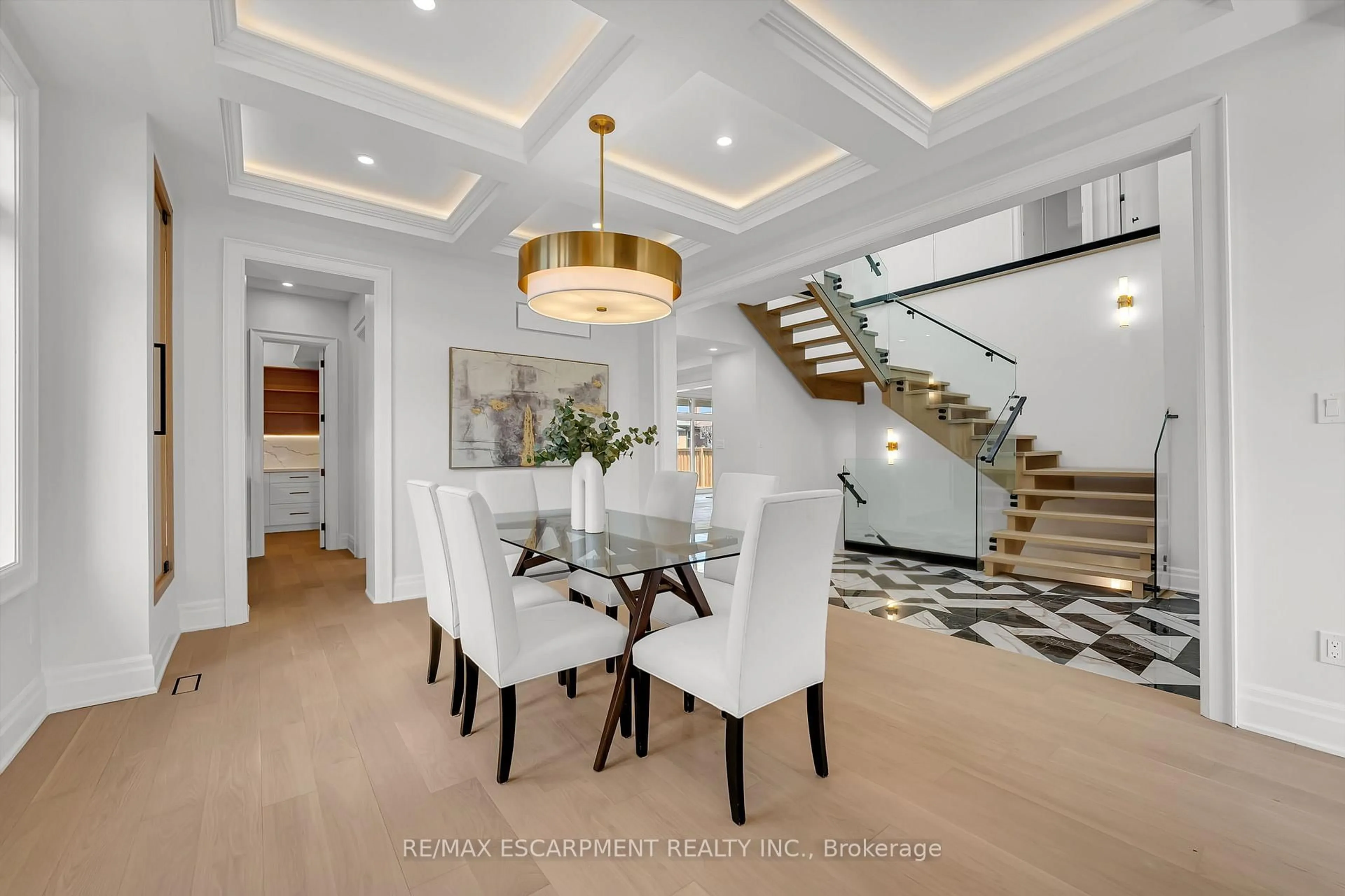 Dining room, unknown for 383 Wadsworth St, Oakville Ontario L6K 2A2