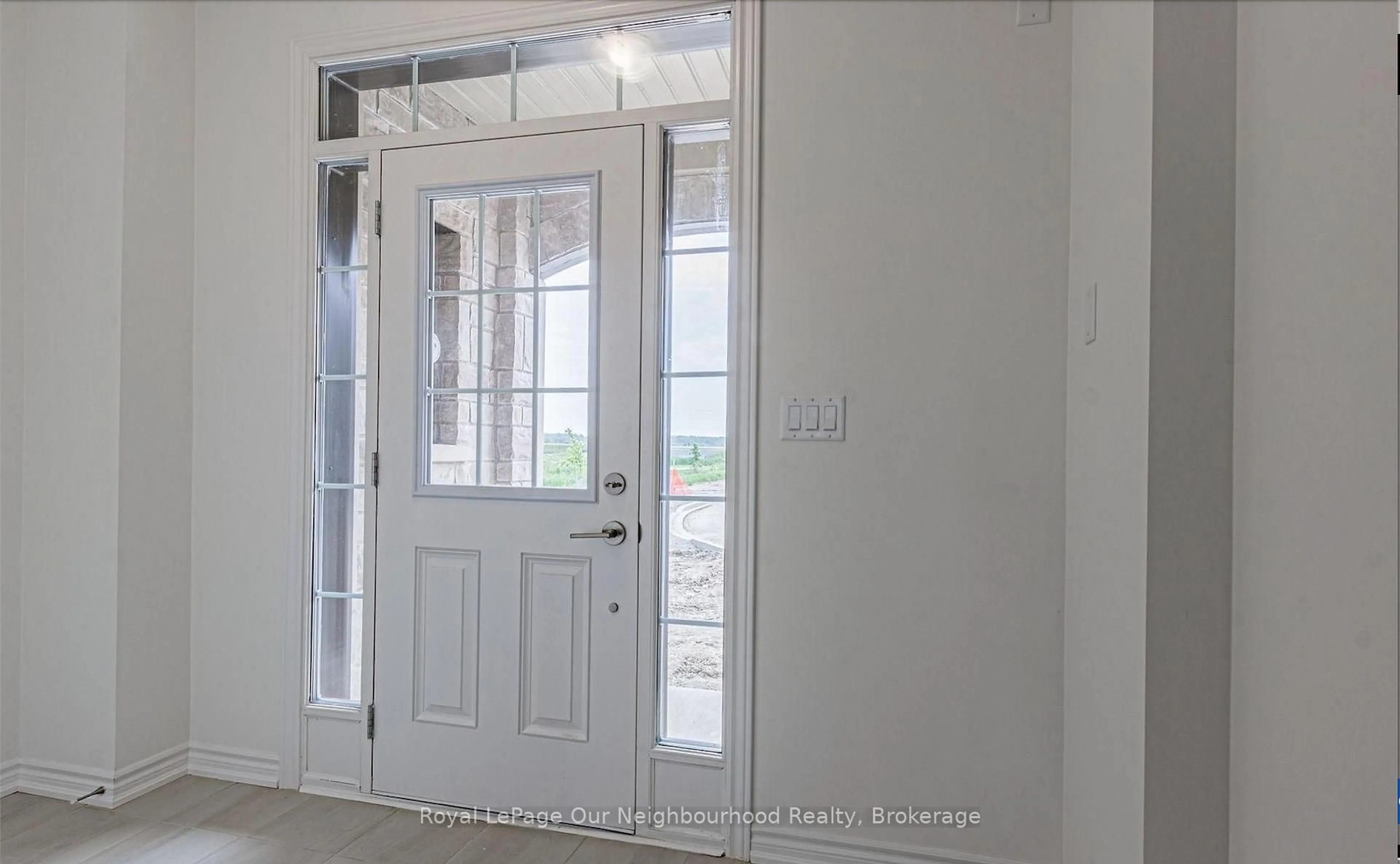 Indoor entryway for 342 Thimbleweed Crt, Milton Ontario L9E 1T2