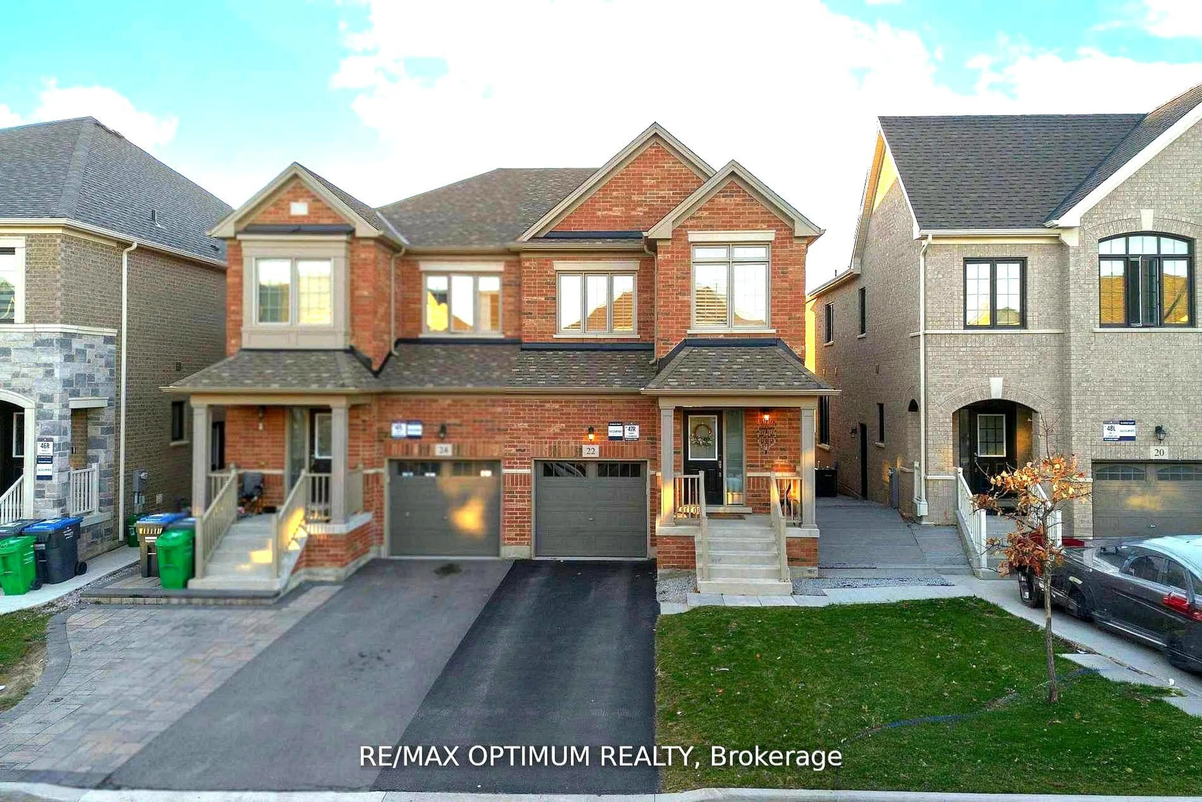 Home with brick exterior material, street for 22 Fordham Rd, Brampton Ontario L6Y 6K2