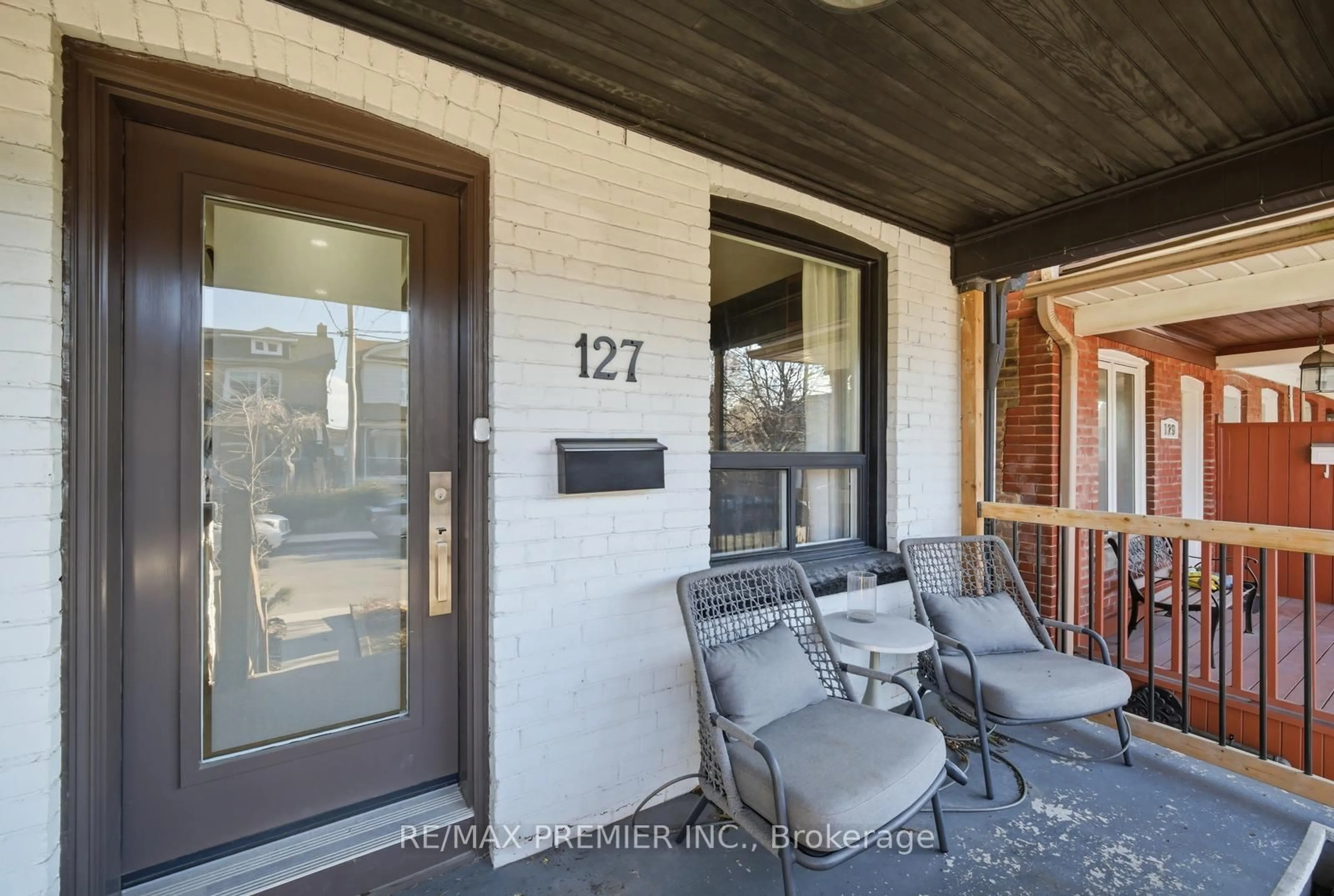 Unknown for 127 Ascot Ave, Toronto Ontario M6E 1G3