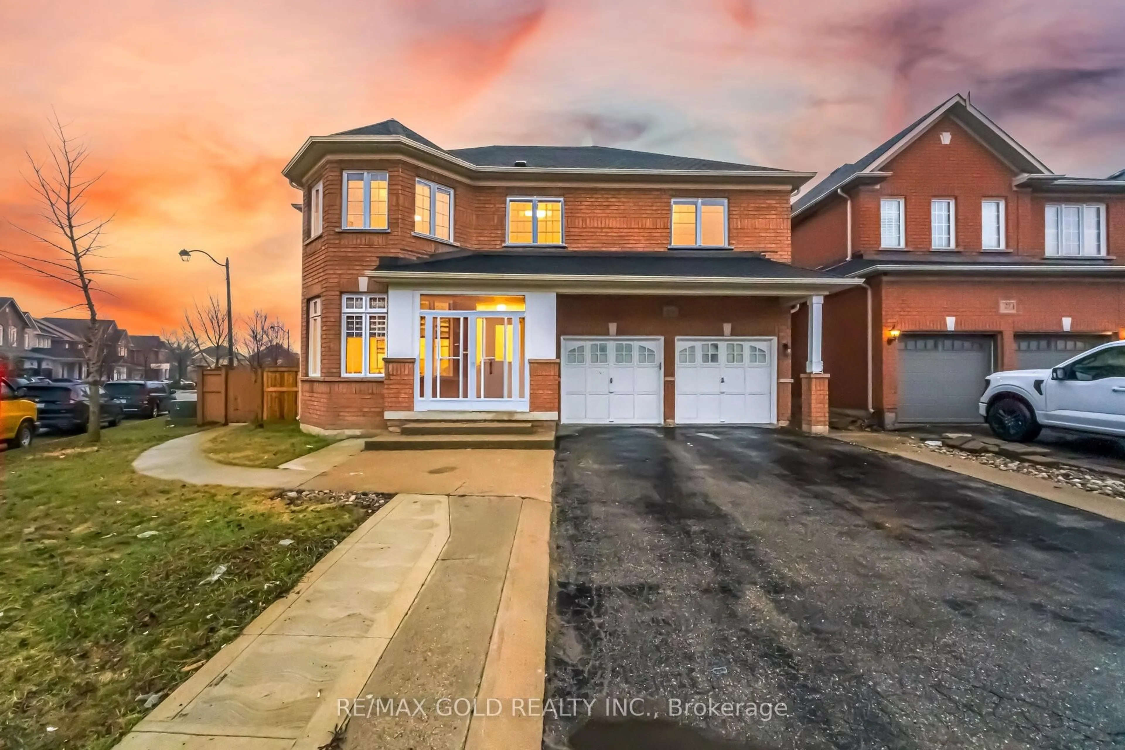 Home with brick exterior material, street for 29 Laurentide Cres, Brampton Ontario L6P 1Y3