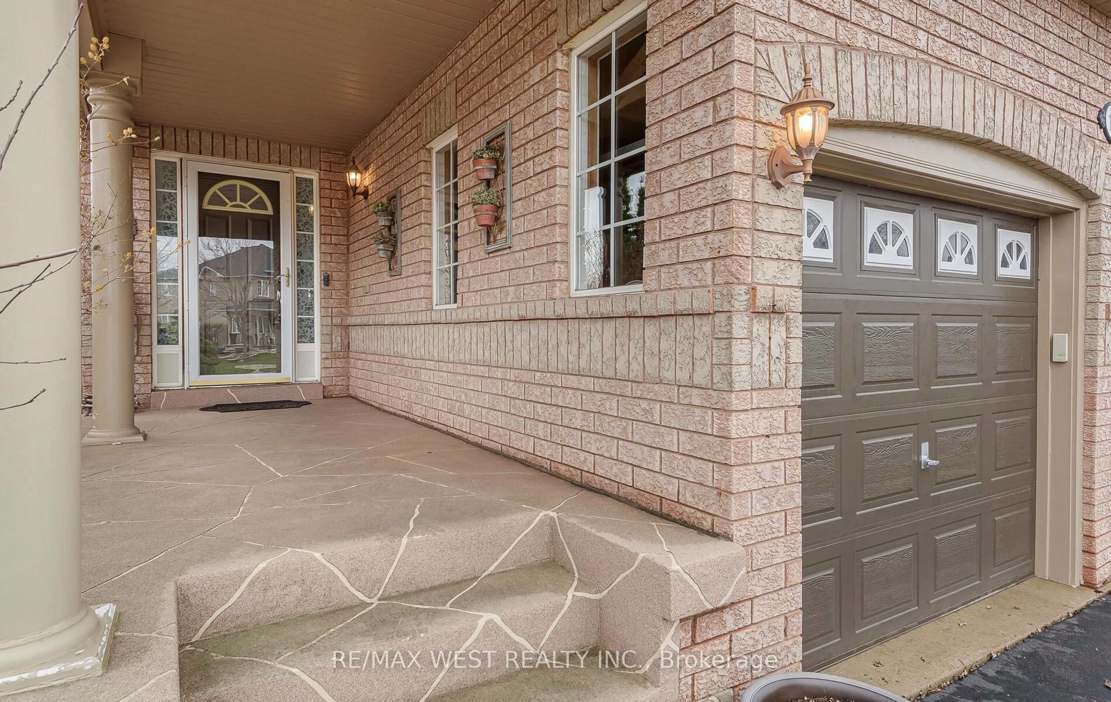 Home with brick exterior material, street for 15 Virginia Dr, Brampton Ontario L7A 2E6