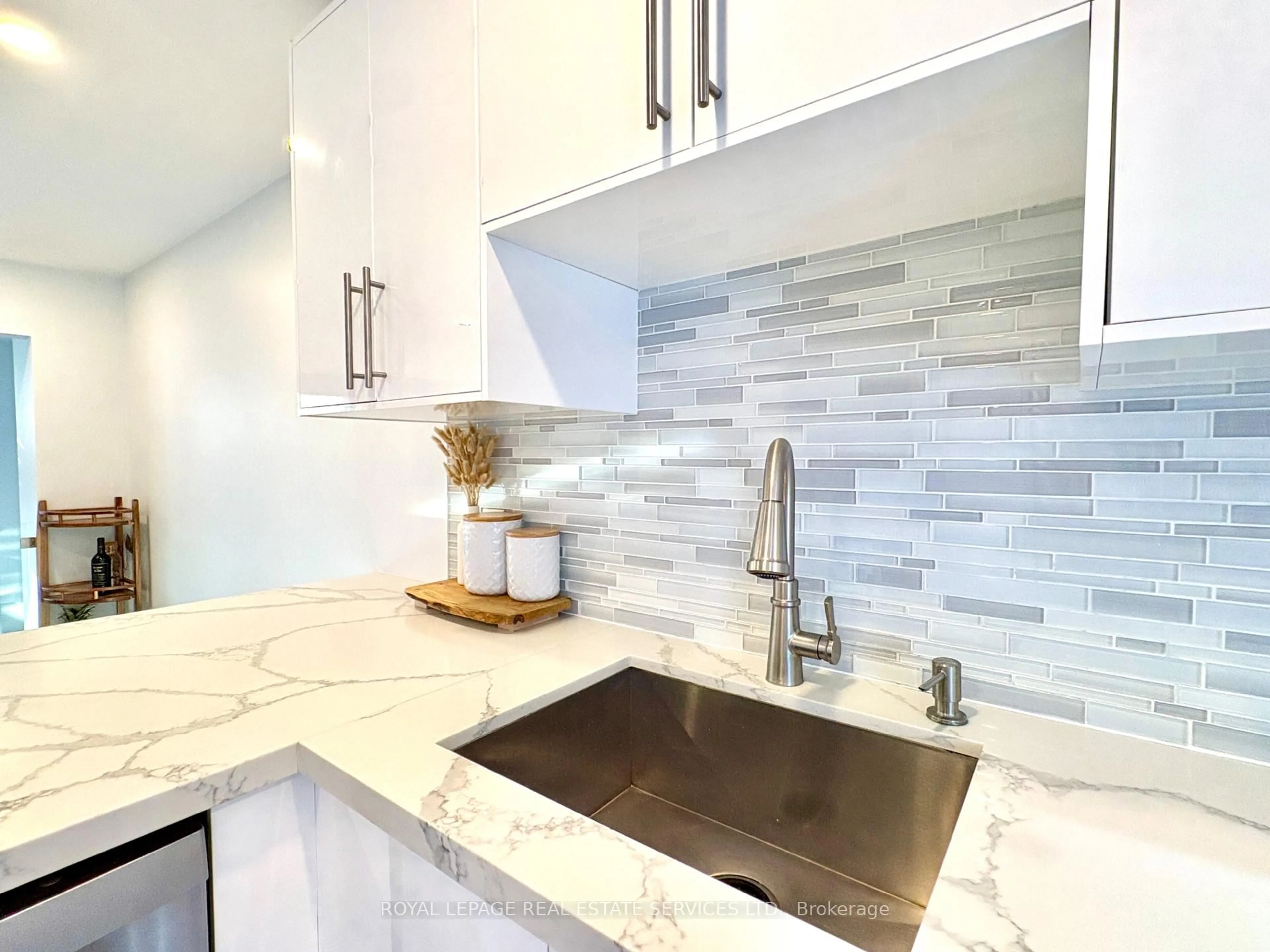 Contemporary kitchen, ceramic/tile floor for 629 Rathburn Rd #30, Toronto Ontario M9C 3T5