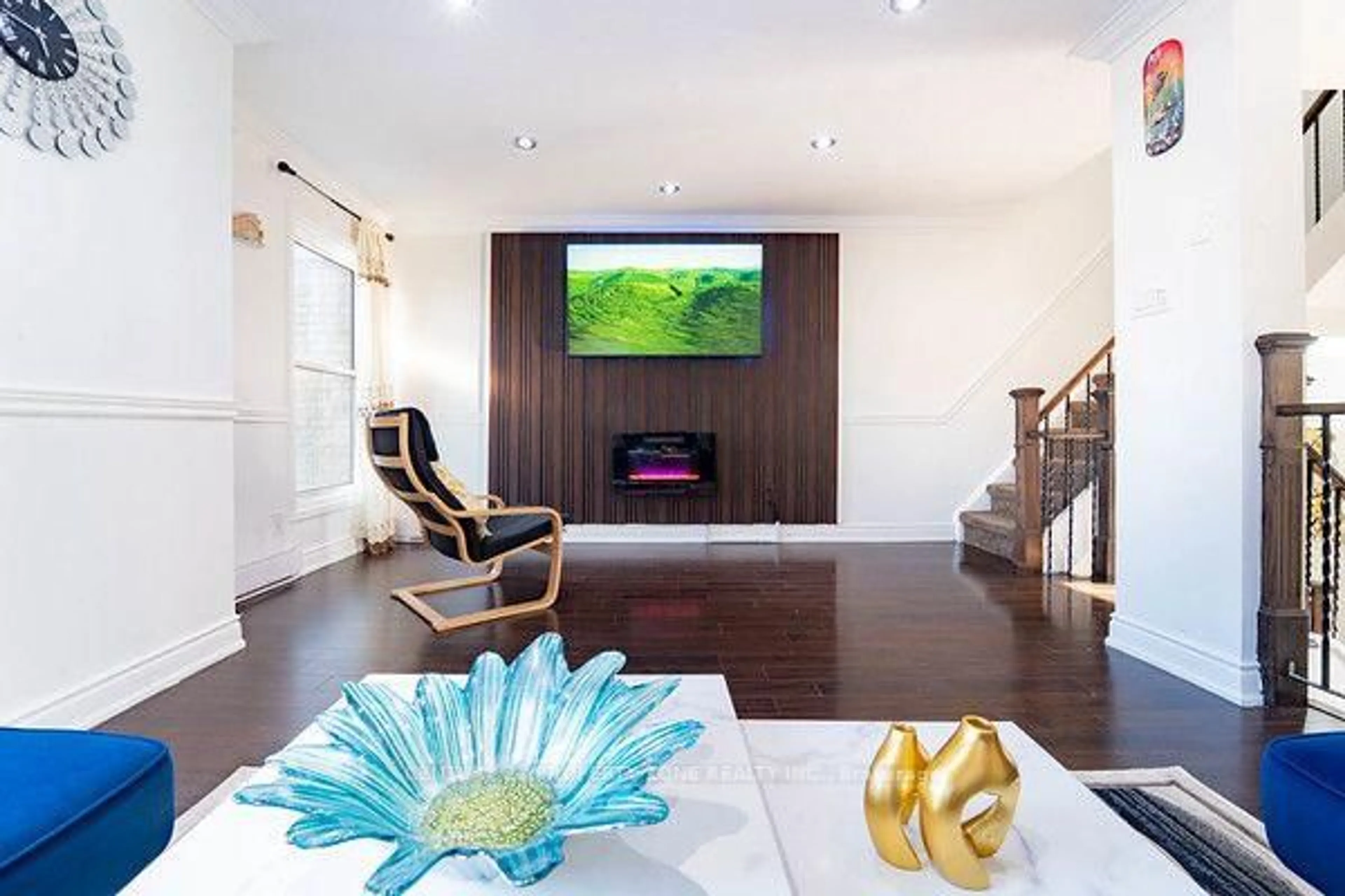 Home theater for 6860 Glen Erin Dr #19, Mississauga Ontario L5N 2E1