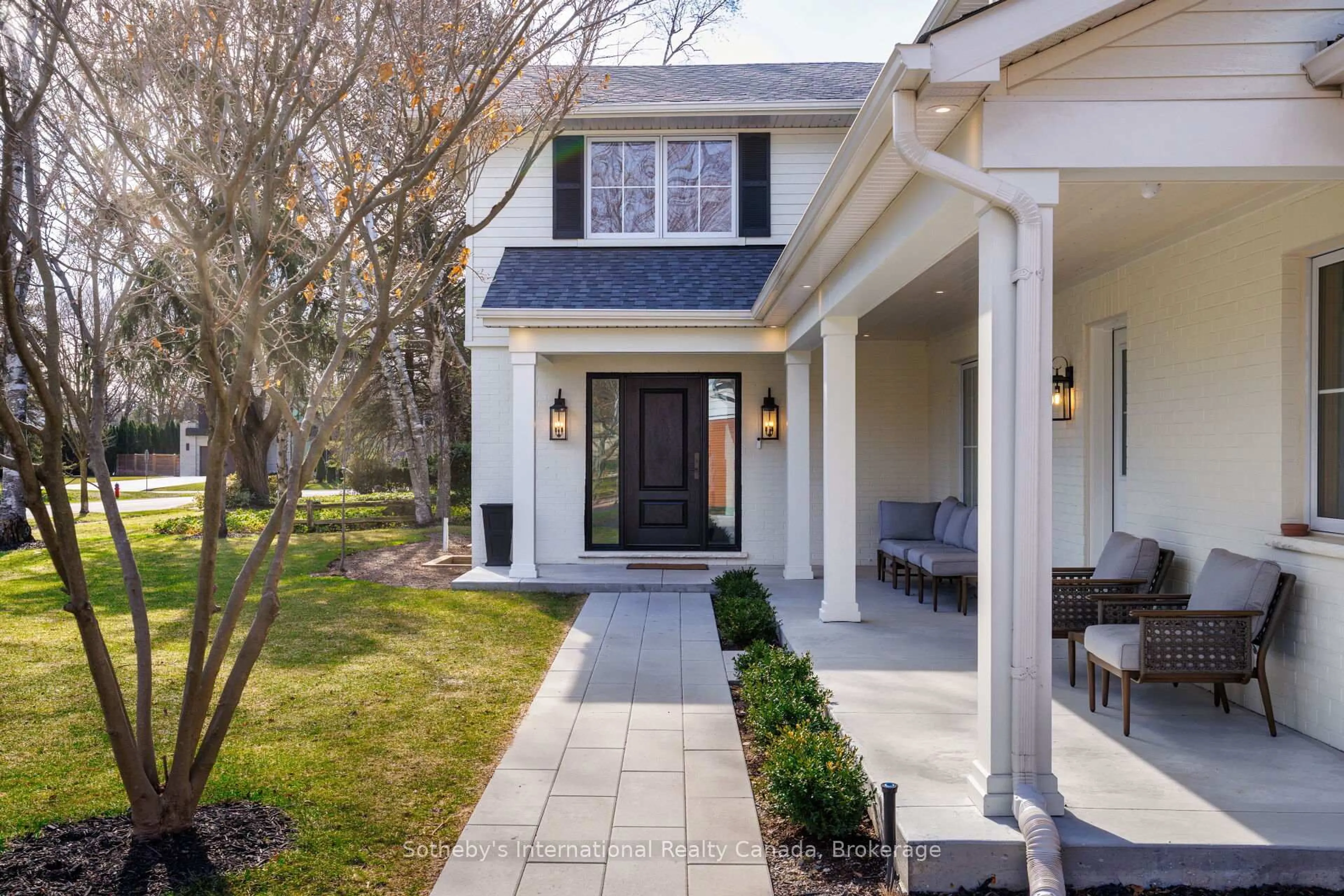 Home with brick exterior material, street for 246 Cairncroft Rd, Oakville Ontario L6J 4M3