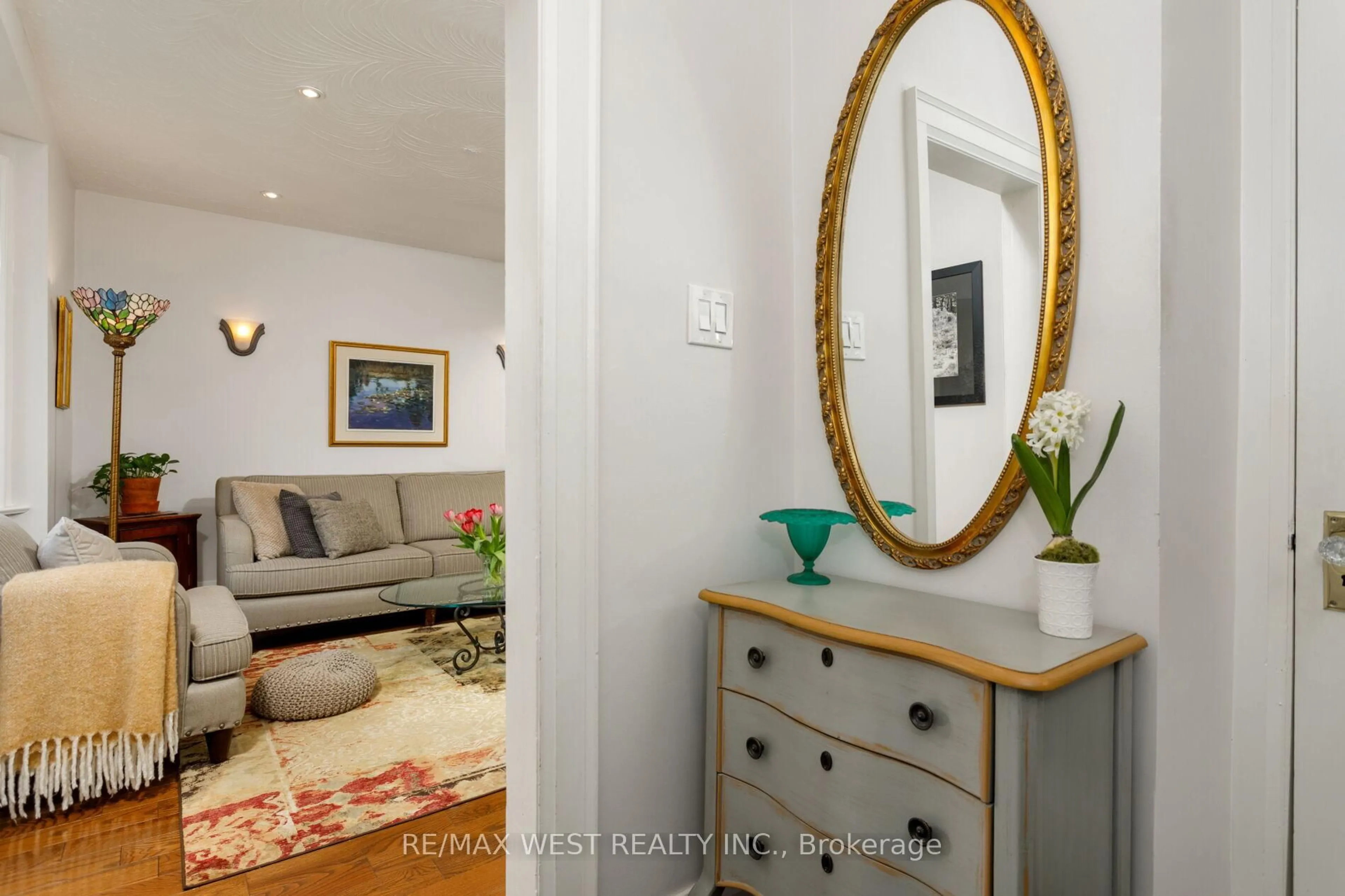 Unknown for 21 Harshaw Ave, Toronto Ontario M6S 1X9