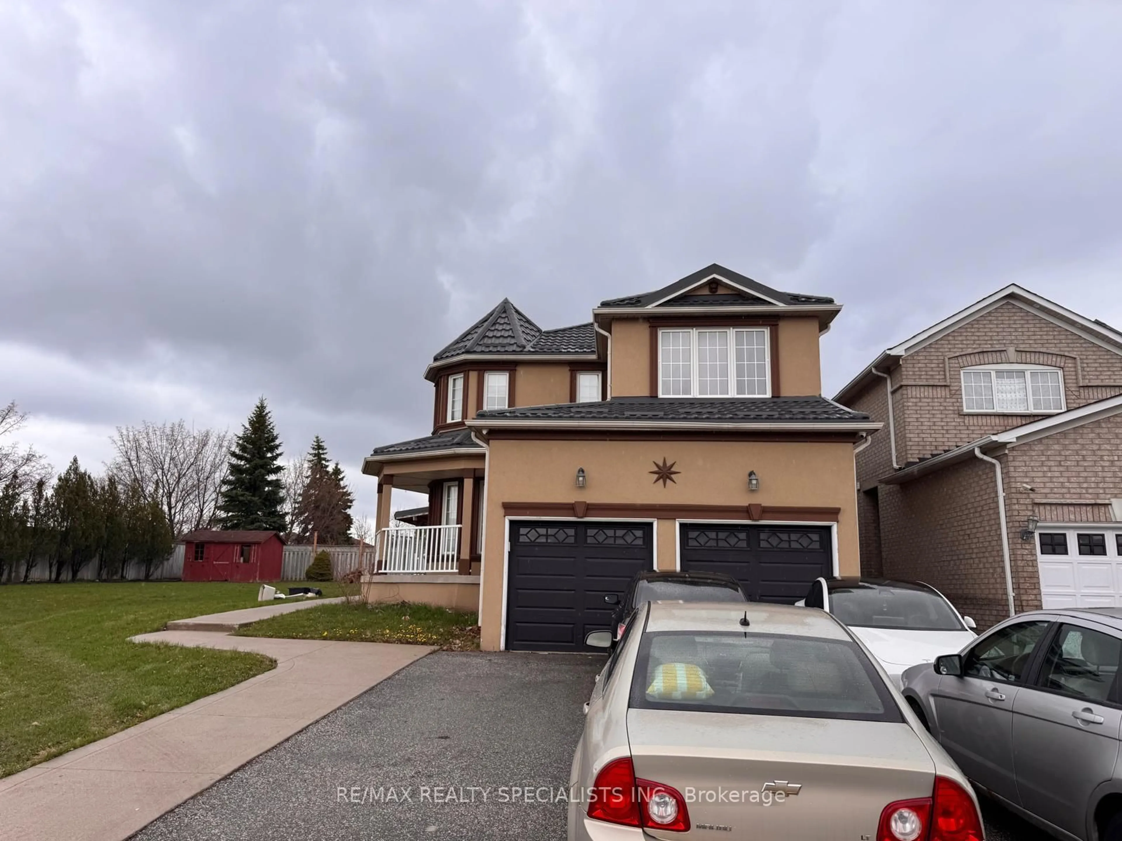 Unknown for 2 Fletchers Creek Blvd, Brampton Ontario L6X 4R6