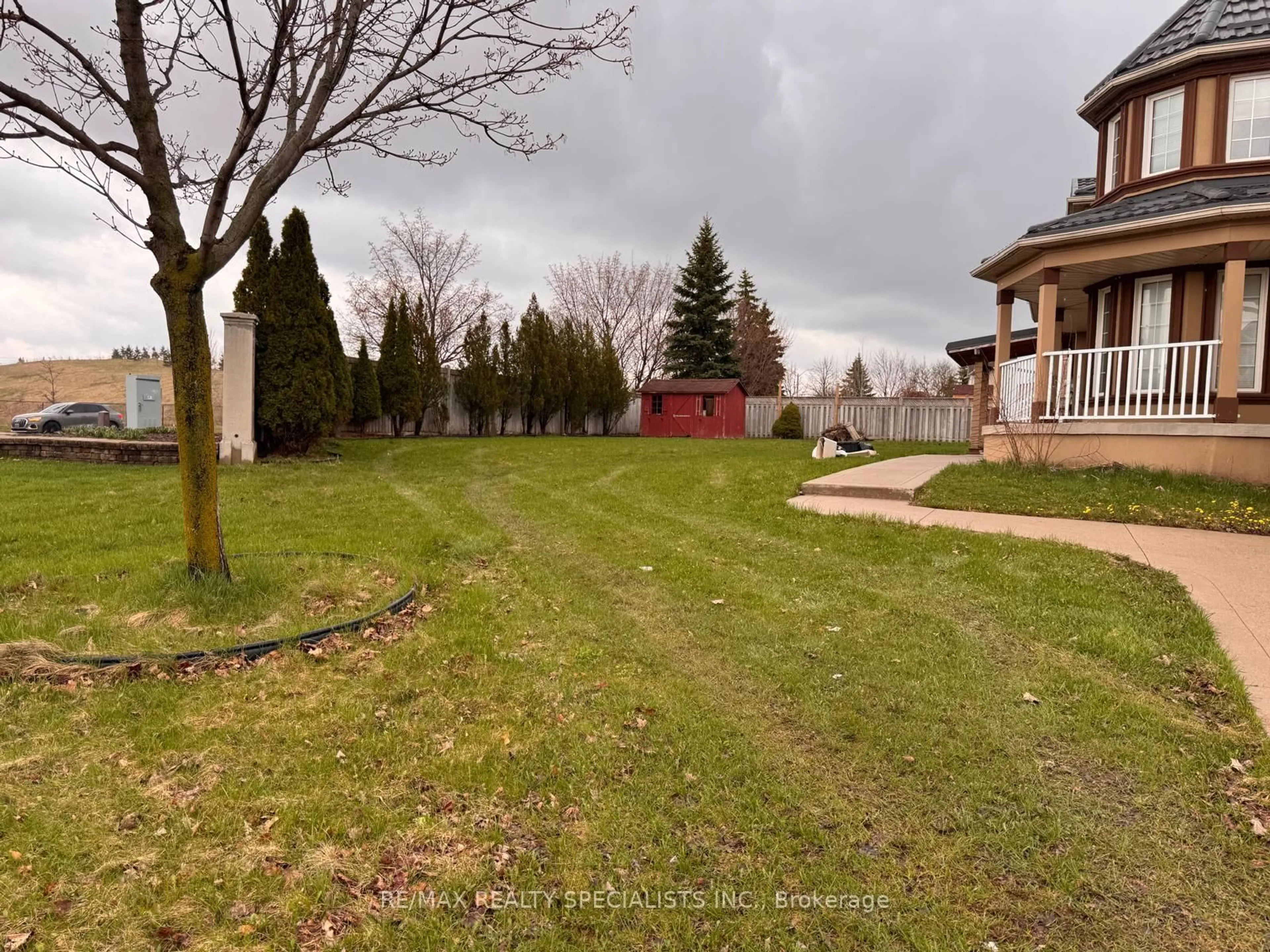 A pic from outside/outdoor area/front of a property/back of a property/a pic from drone, street for 2 Fletchers Creek Blvd, Brampton Ontario L6X 4R6