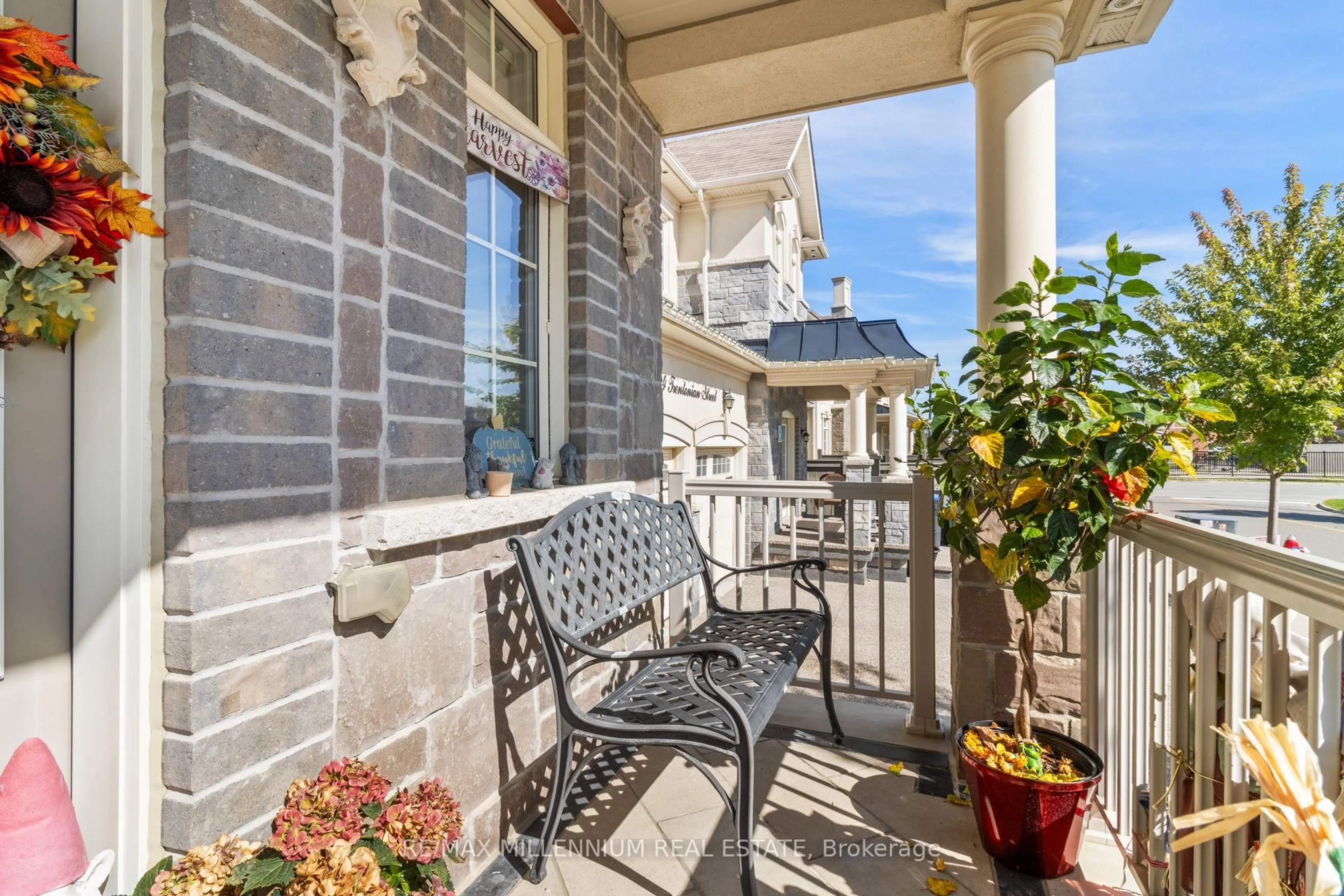 Patio, street for 6 Trentonian St, Brampton Ontario L6R 3W2