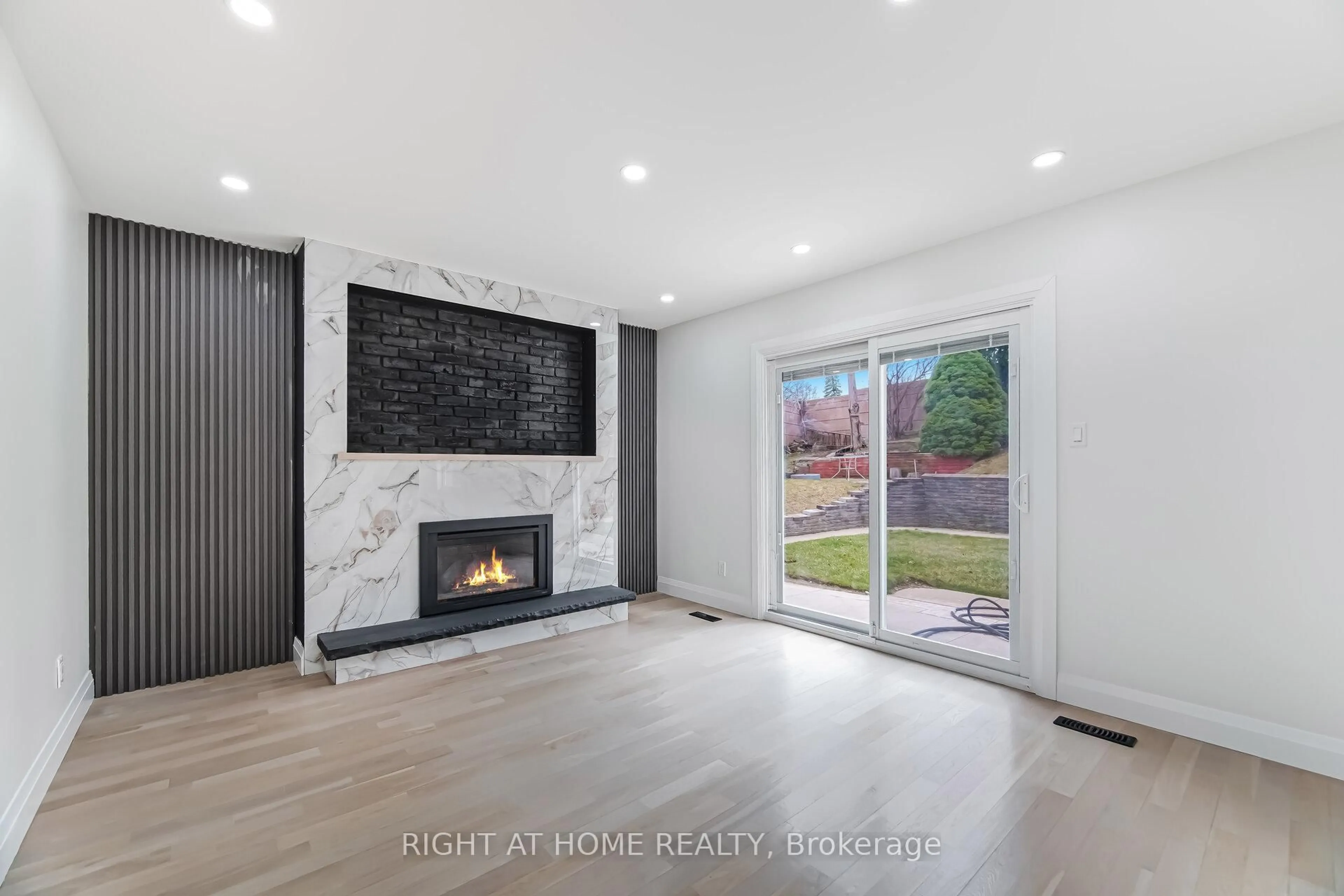 Unknown for 20 Pepperwood Pl, Brampton Ontario L6S 3R9