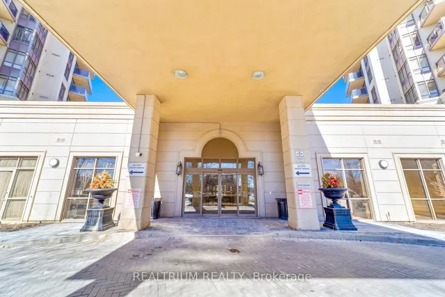710 Humberwood Blvd #811, Toronto 3