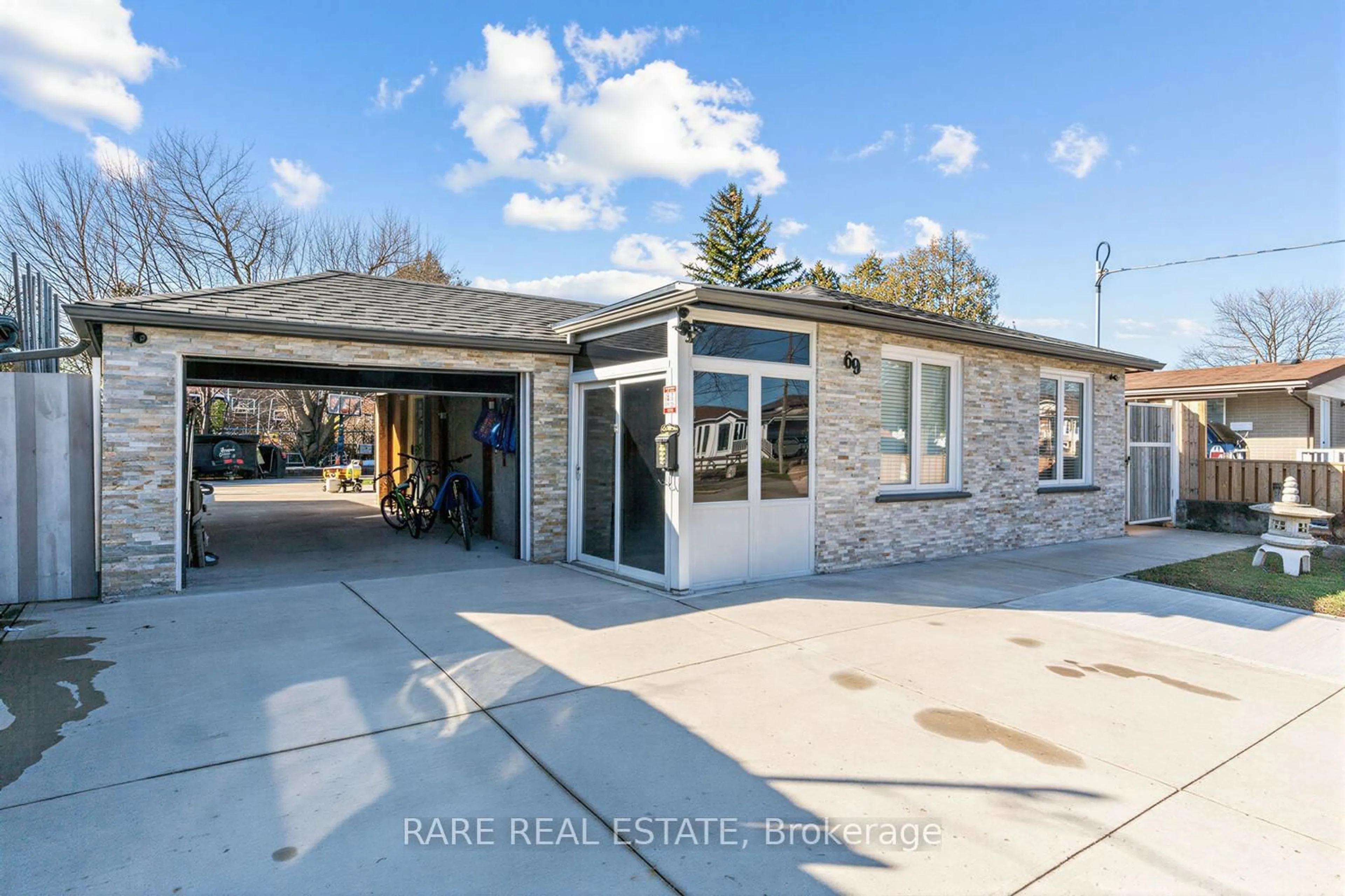 Unknown for 69 Fletcherdon Cres, Toronto Ontario M3N 1S2