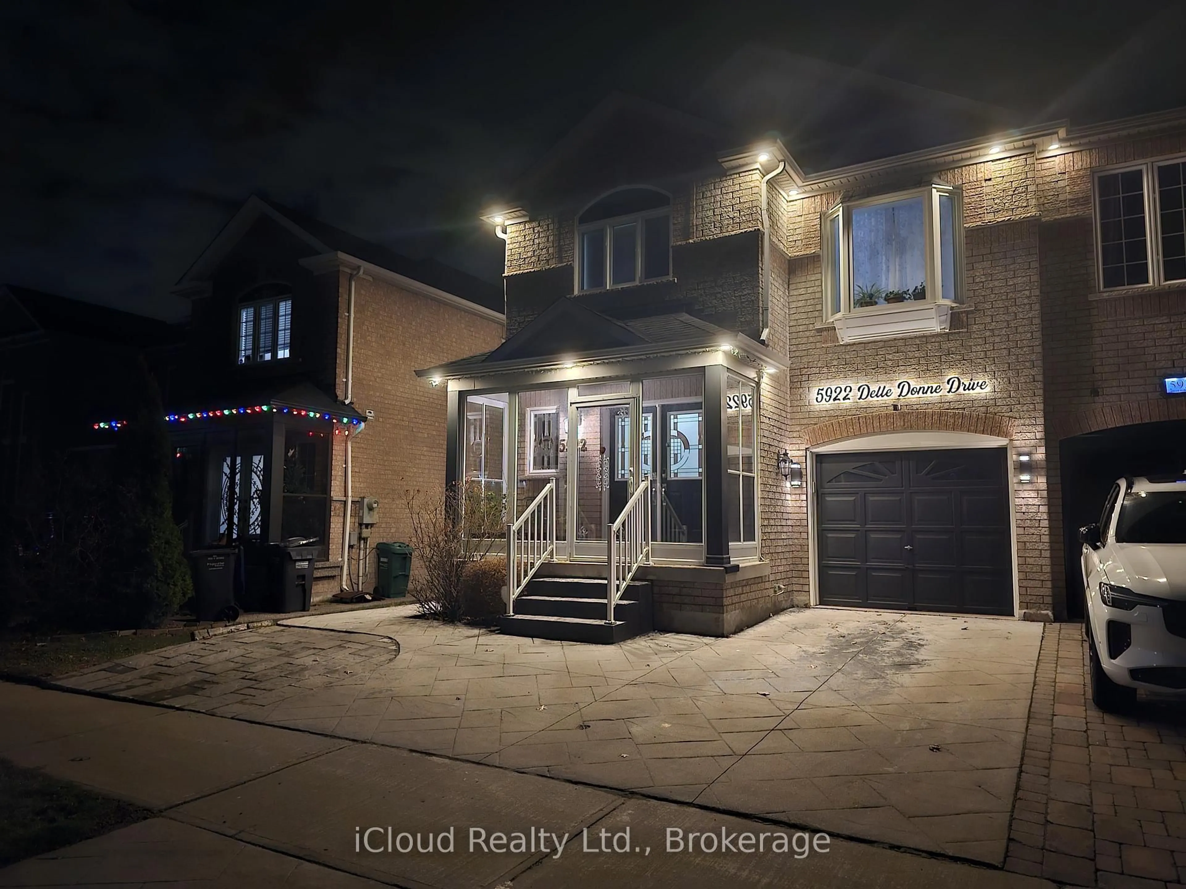 Unknown for 5922 Delle Donne Dr, Mississauga Ontario L5M 7A3