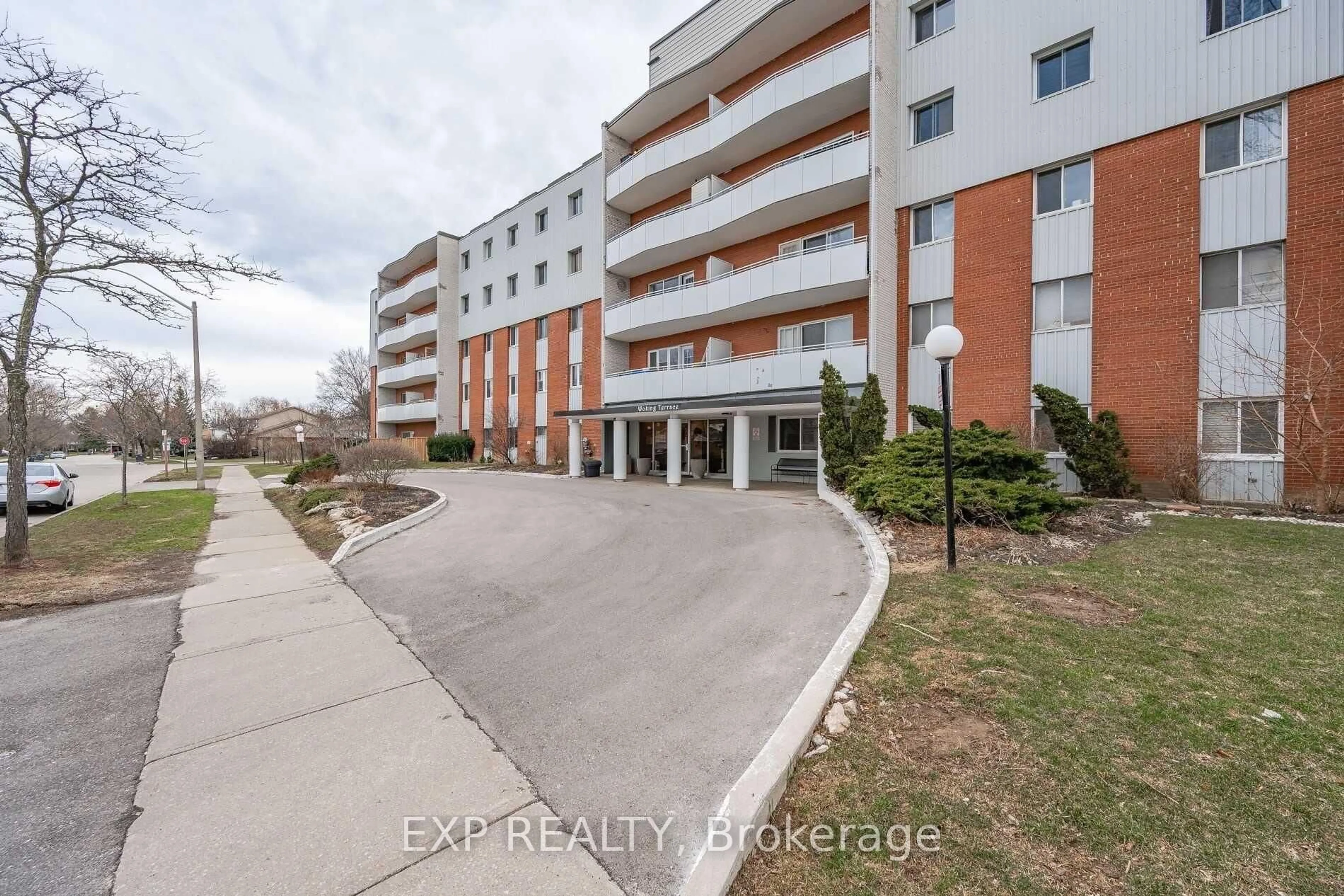 A pic from outside/outdoor area/front of a property/back of a property/a pic from drone, unknown for 2485 Woking Cres #508, Mississauga Ontario L5K 1Z6