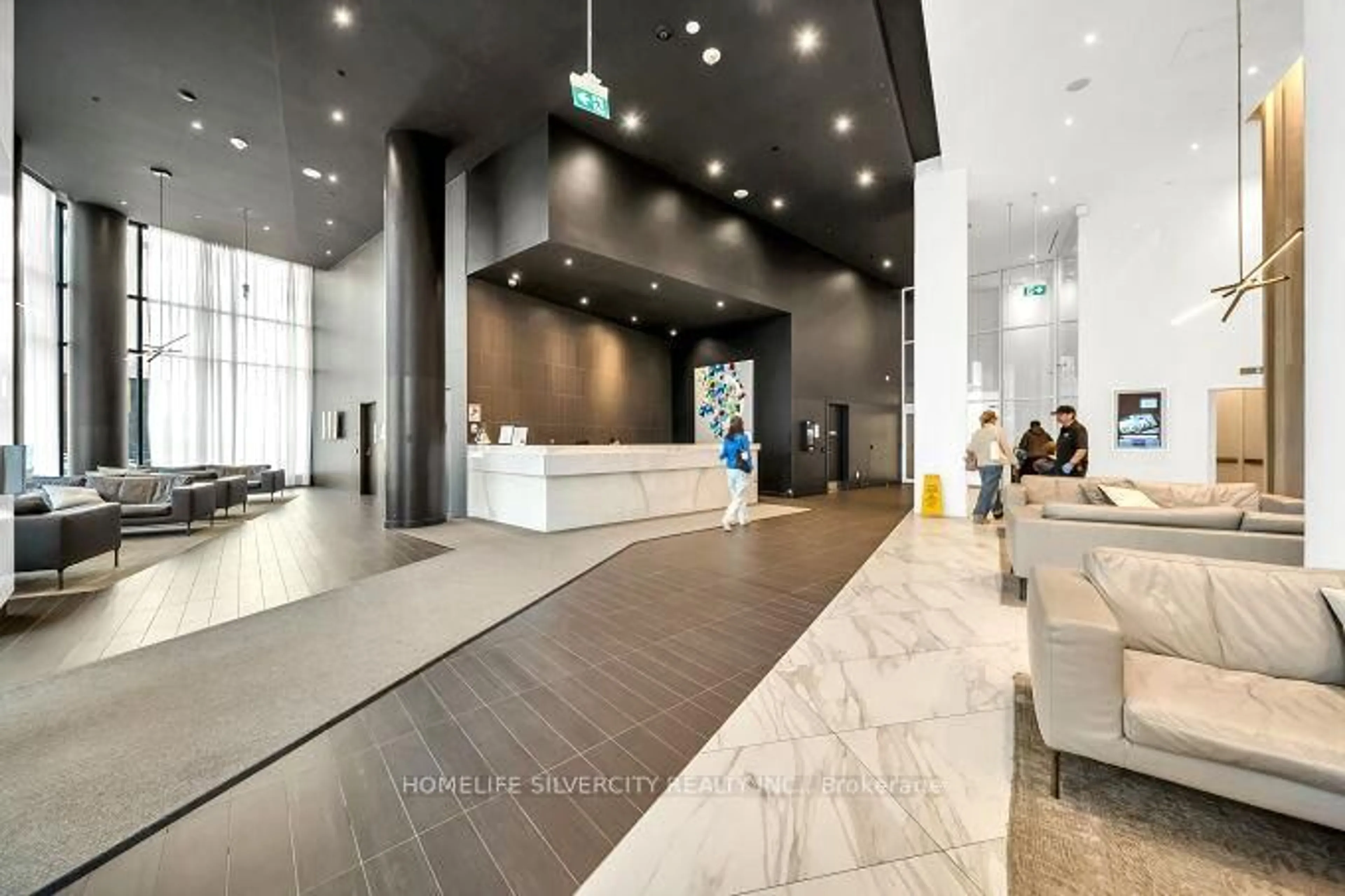 Lobby for 3900 Confederation Pkwy #3908, Mississauga Ontario L5B 0M3