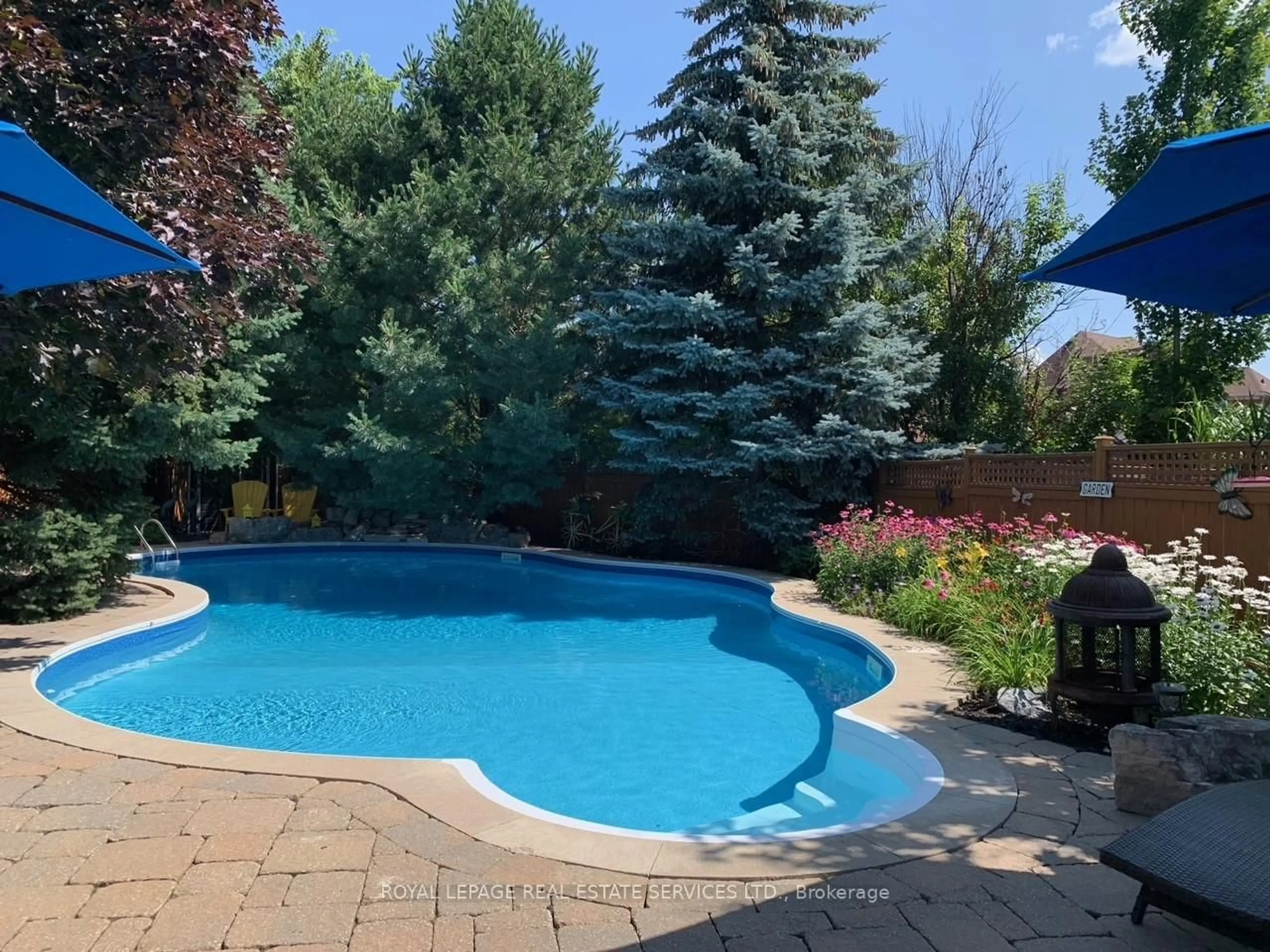 Pool for 2393 Ennerdale Rd, Oakville Ontario L6H 6N5