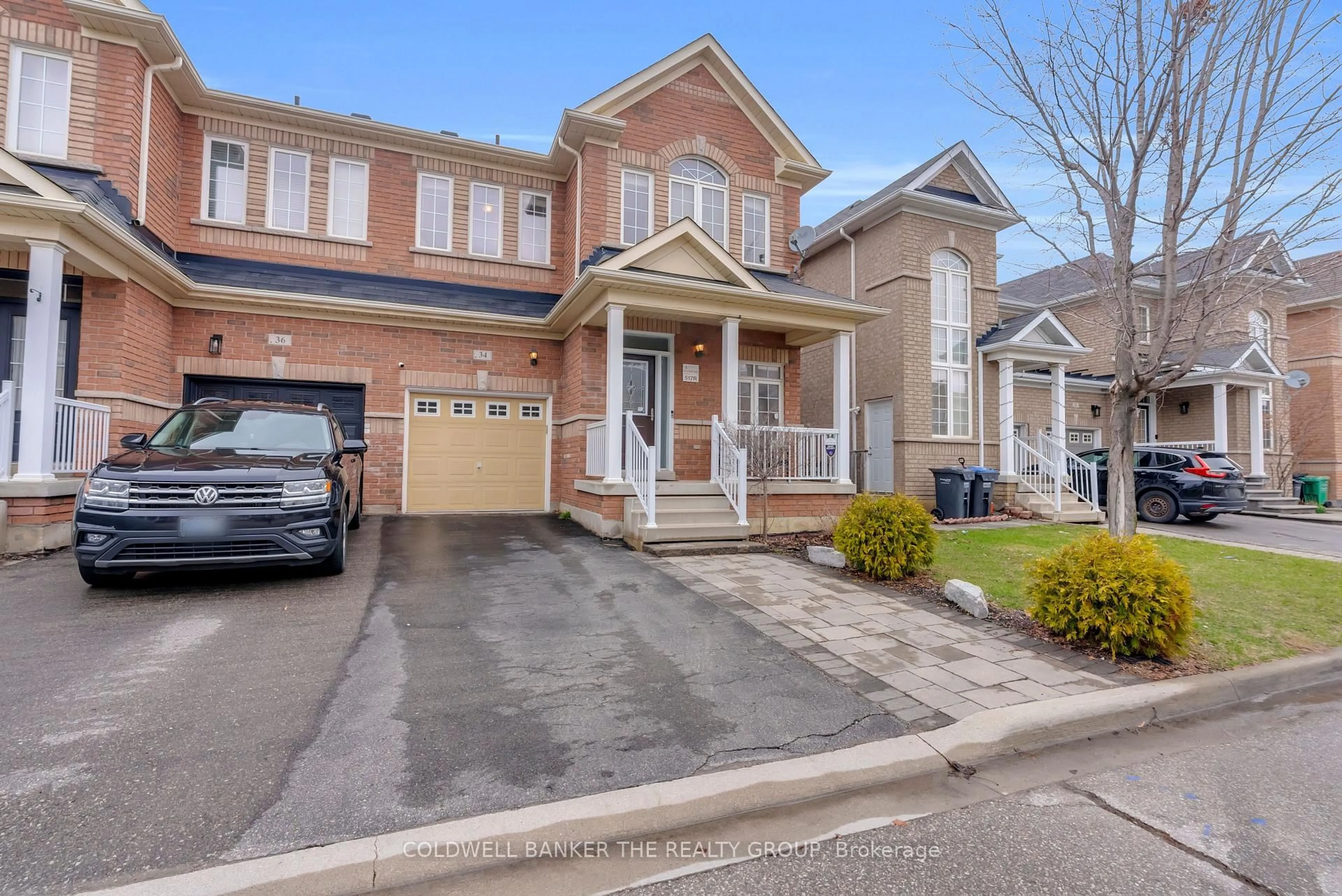 Unknown for 34 Callalily Rd, Brampton Ontario L7A 0M2