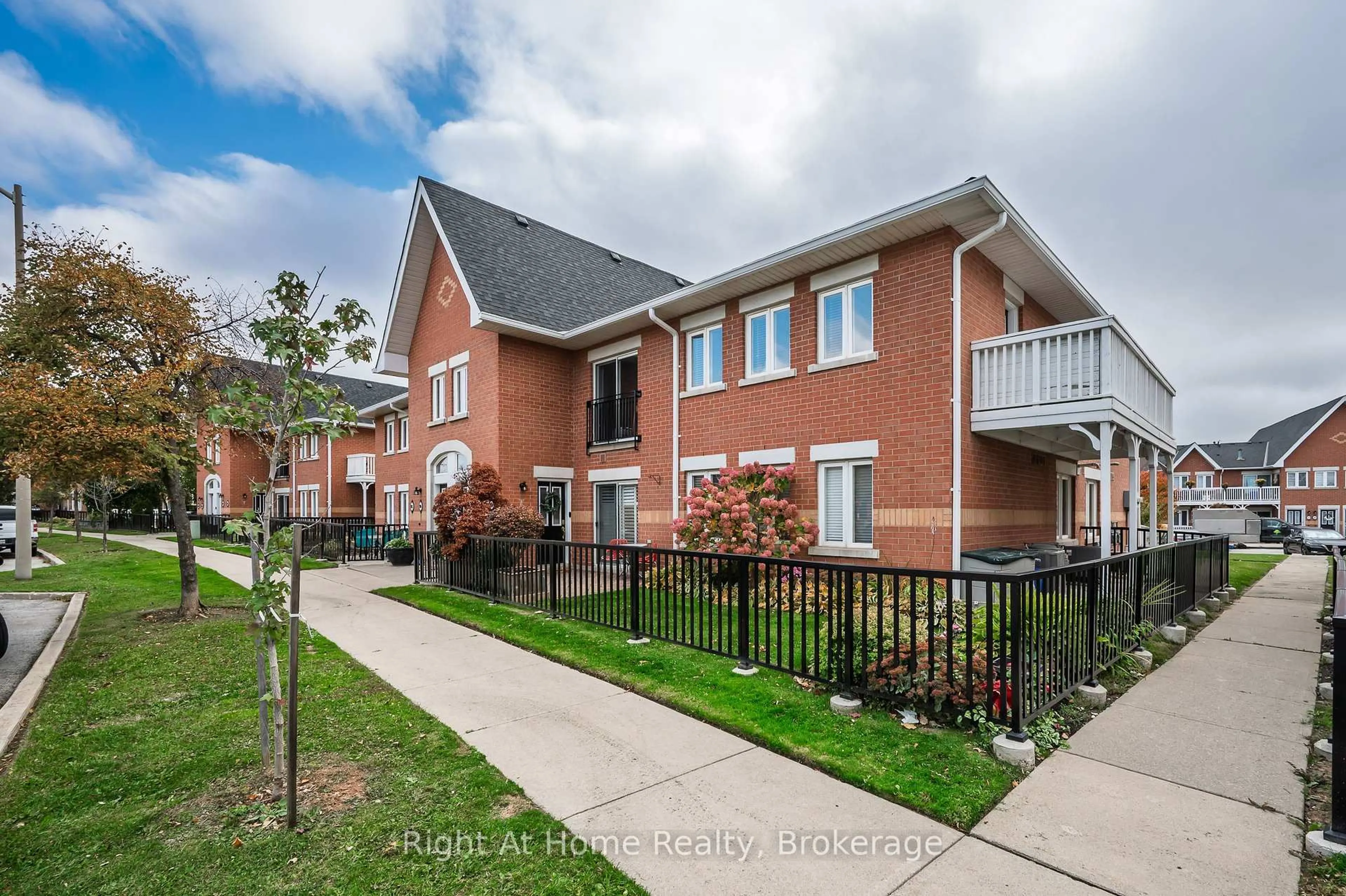 Home with brick exterior material, street for 1701 Lampman Ave #706, Burlington Ontario L7L 6R7