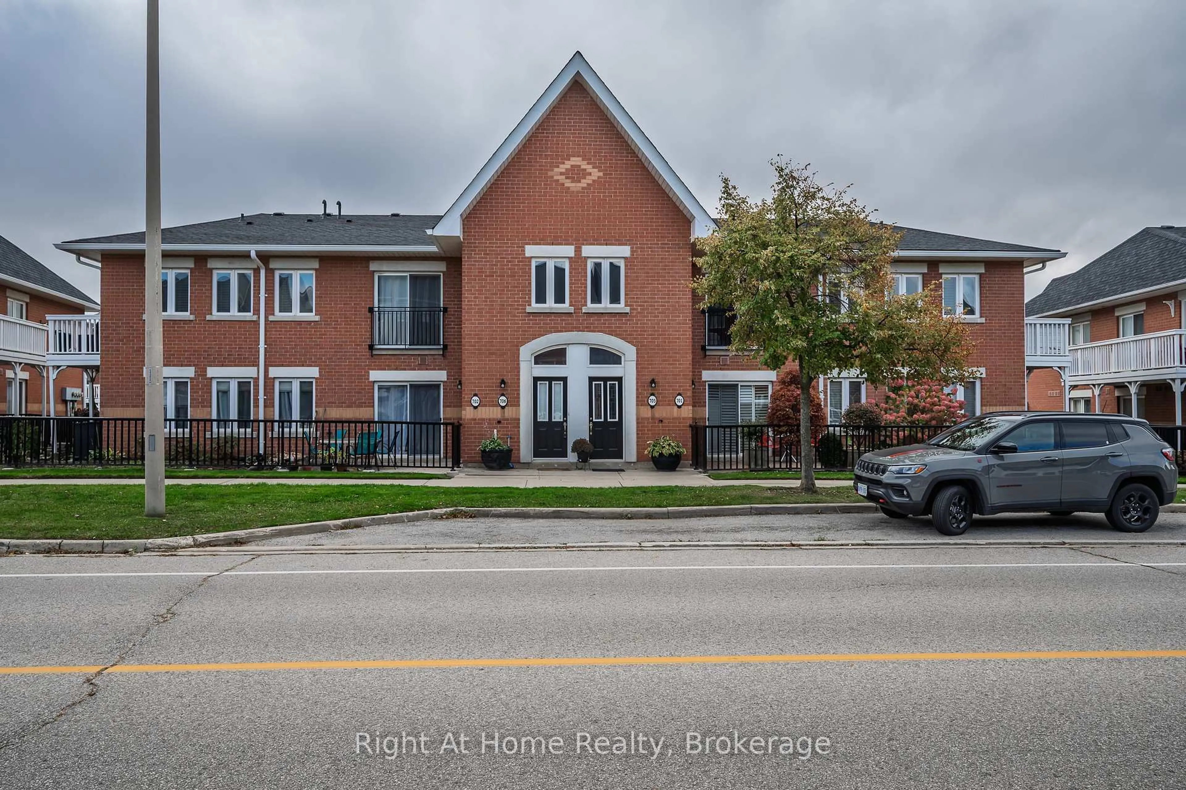 Unknown for 1701 Lampman Ave #706, Burlington Ontario L7L 6R7