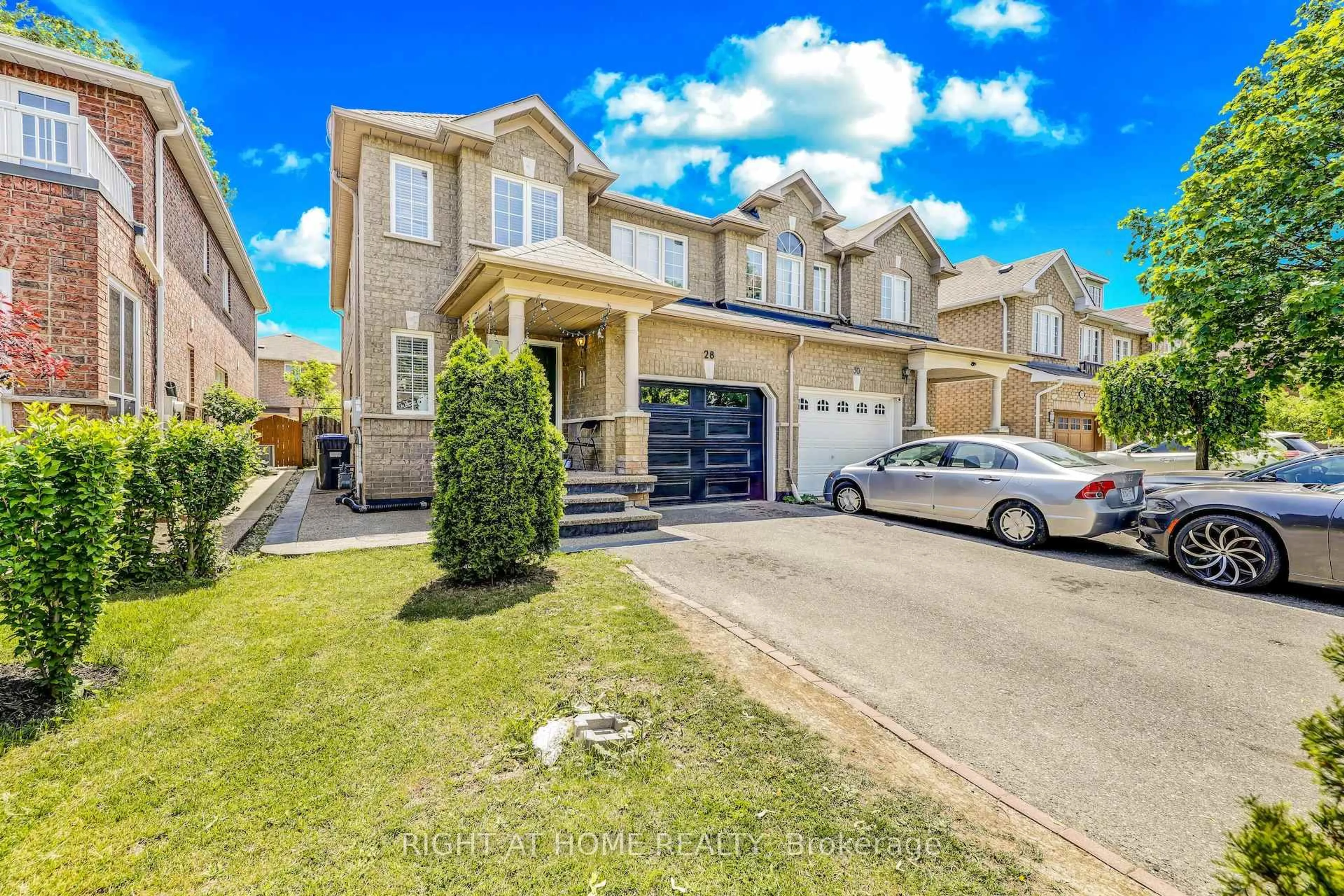 Home with vinyl exterior material, street for 28 Cedarvalley Blvd, Brampton Ontario L7A 2C2