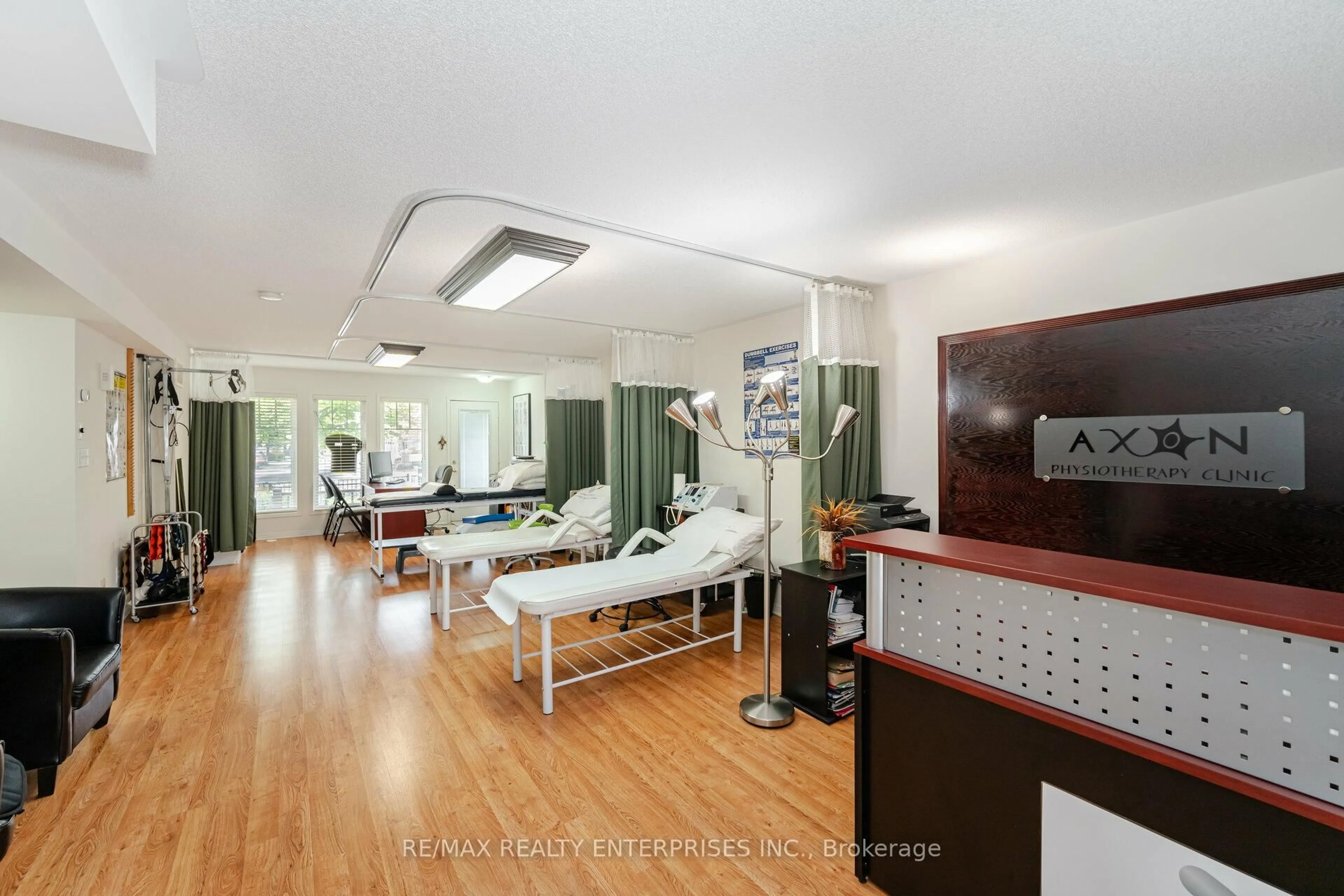 Unknown for 3375 Thomas St #3,4, Mississauga Ontario L5M 0P7