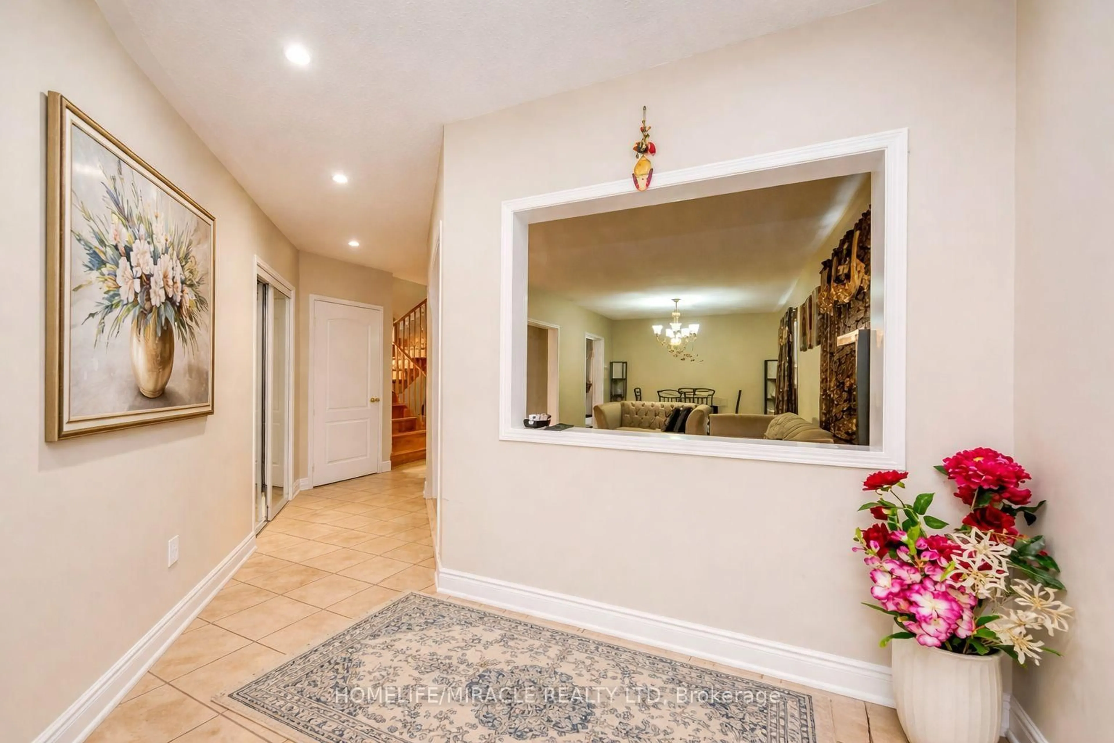 Indoor foyer for 31 Binder Twine Tr, Brampton Ontario L6X 4S5