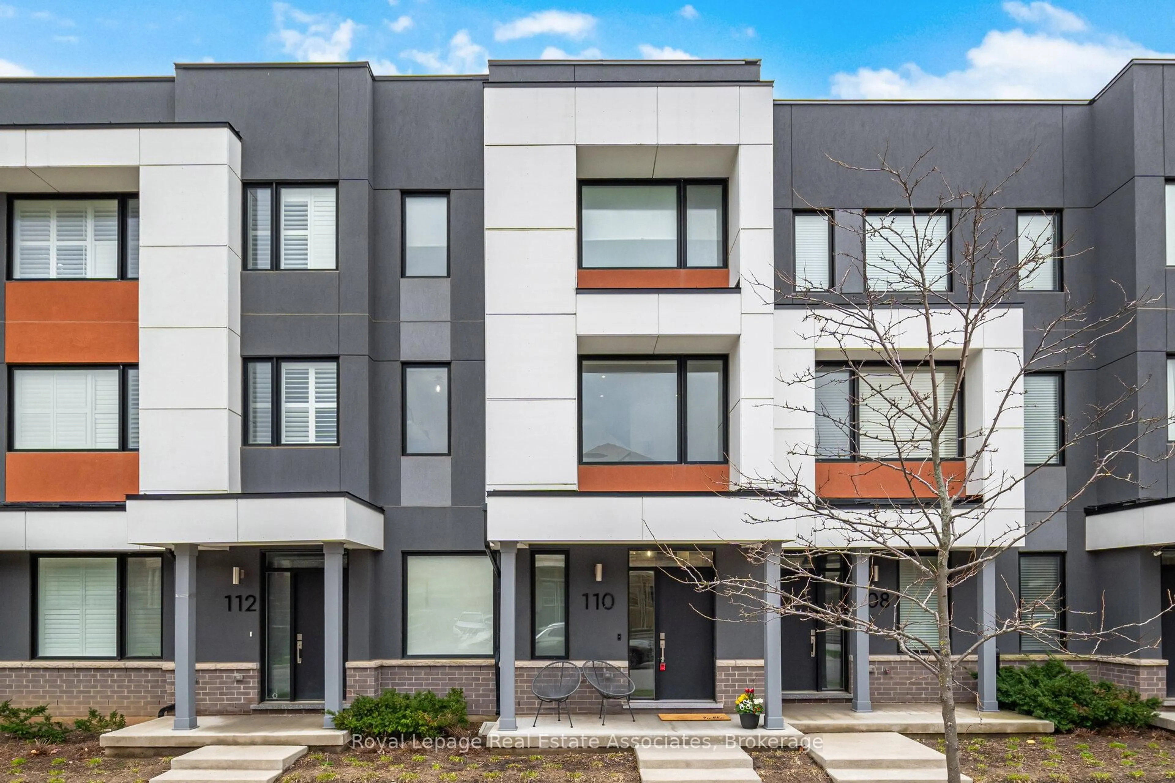 Home with brick exterior material, street for 110 HUGUENOT Rd, Oakville Ontario L6H 0J6