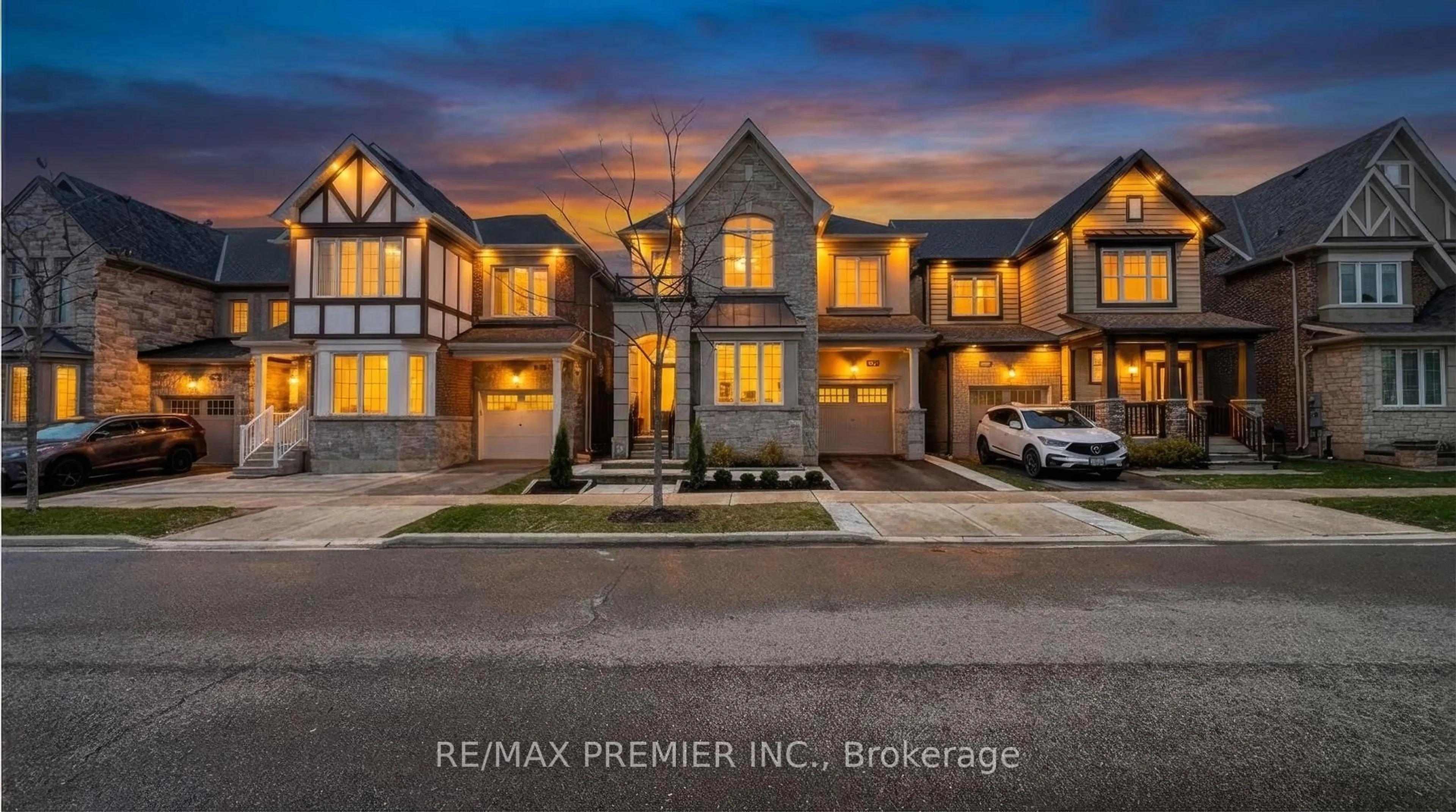 Home with brick exterior material, street for 367 Begonia Gdns, Oakville Ontario L6M 1L7