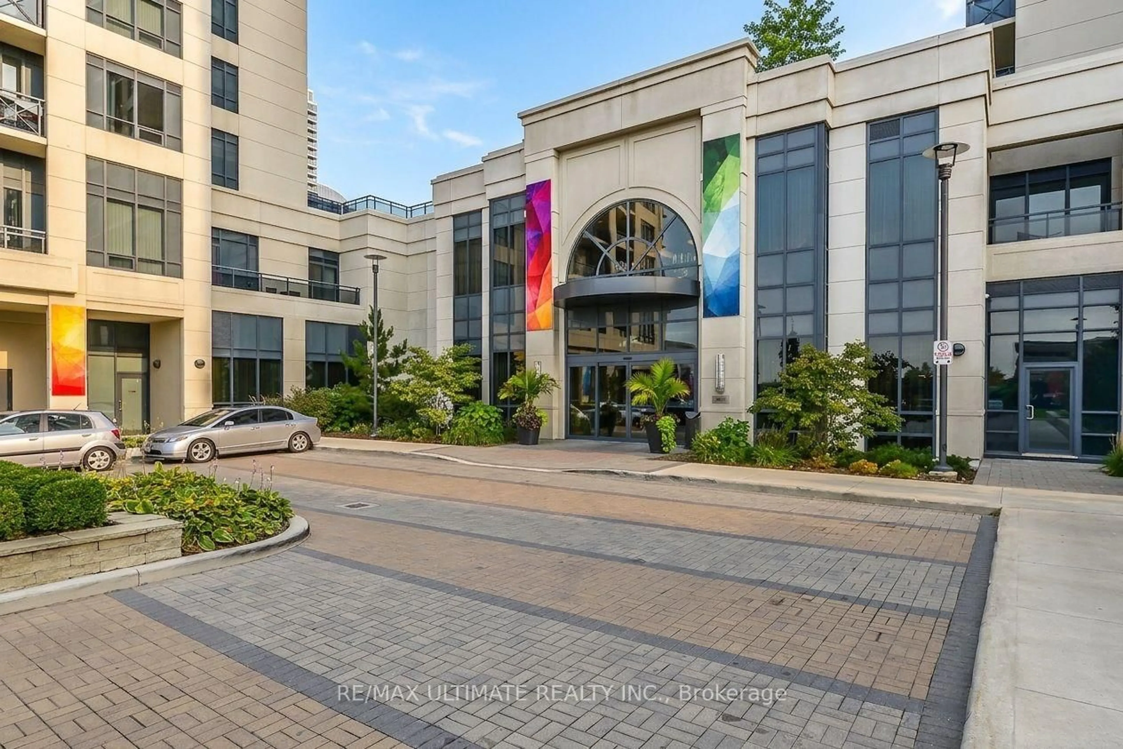 Indoor foyer for 2 Eva Rd #2625, Toronto Ontario M9C 0A9