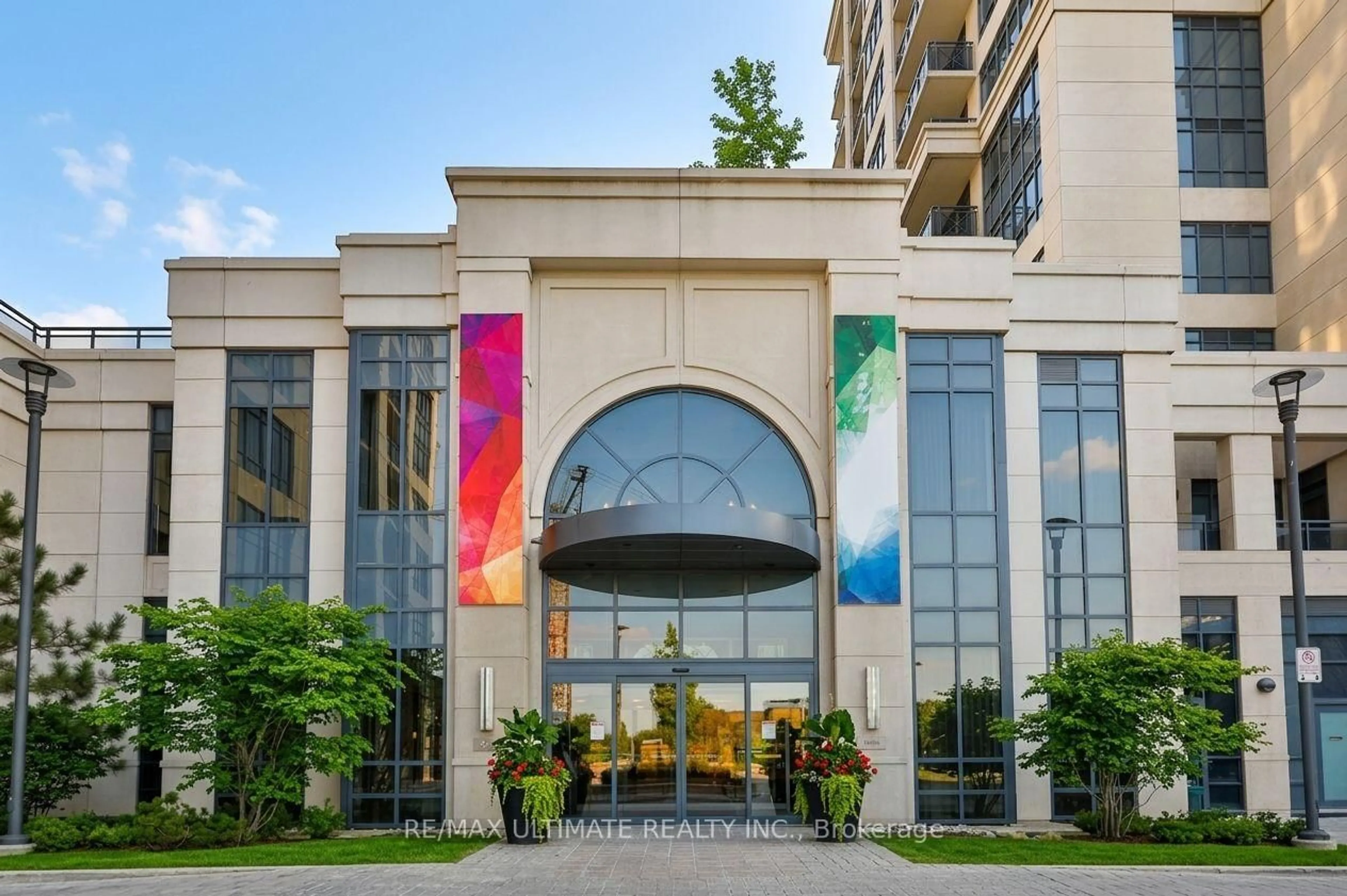 Indoor foyer for 2 Eva Rd #2625, Toronto Ontario M9C 0A9