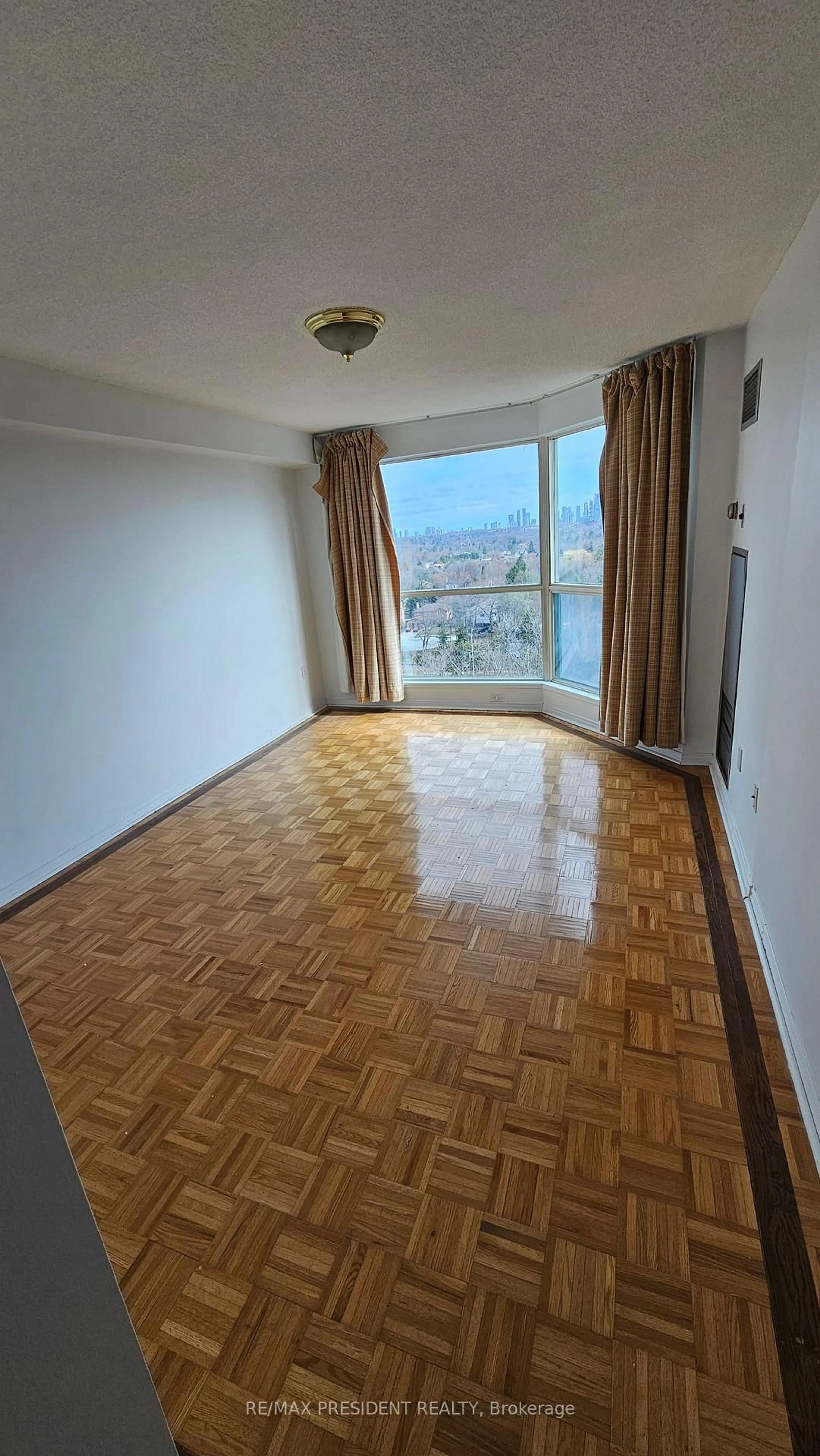 A pic of a room for 2155 Burnhamthorpe Rd #1103, Mississauga Ontario L5L 5P4