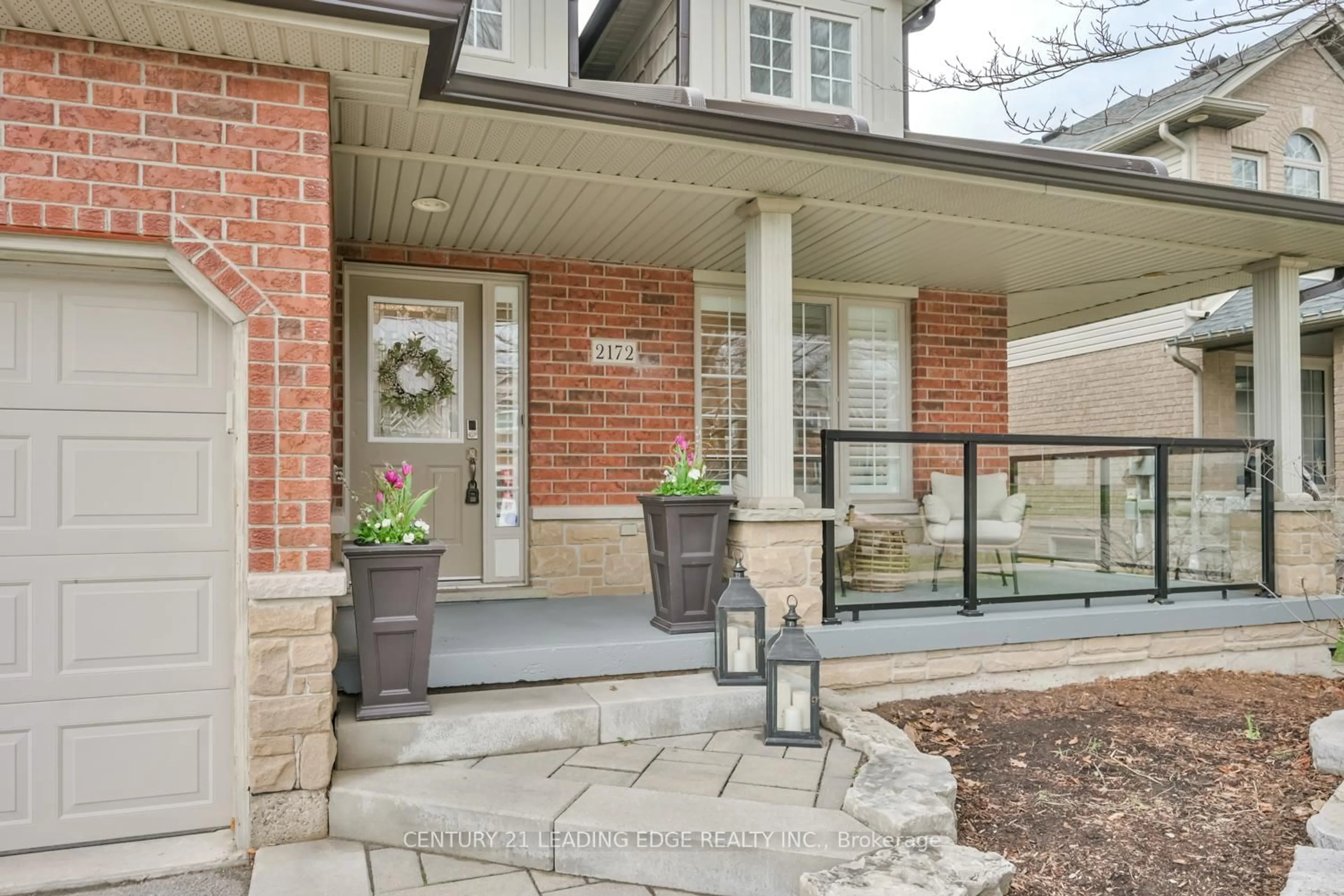 Home with brick exterior material, street for 2172 Headon Rd, Burlington Ontario L7M 3W7