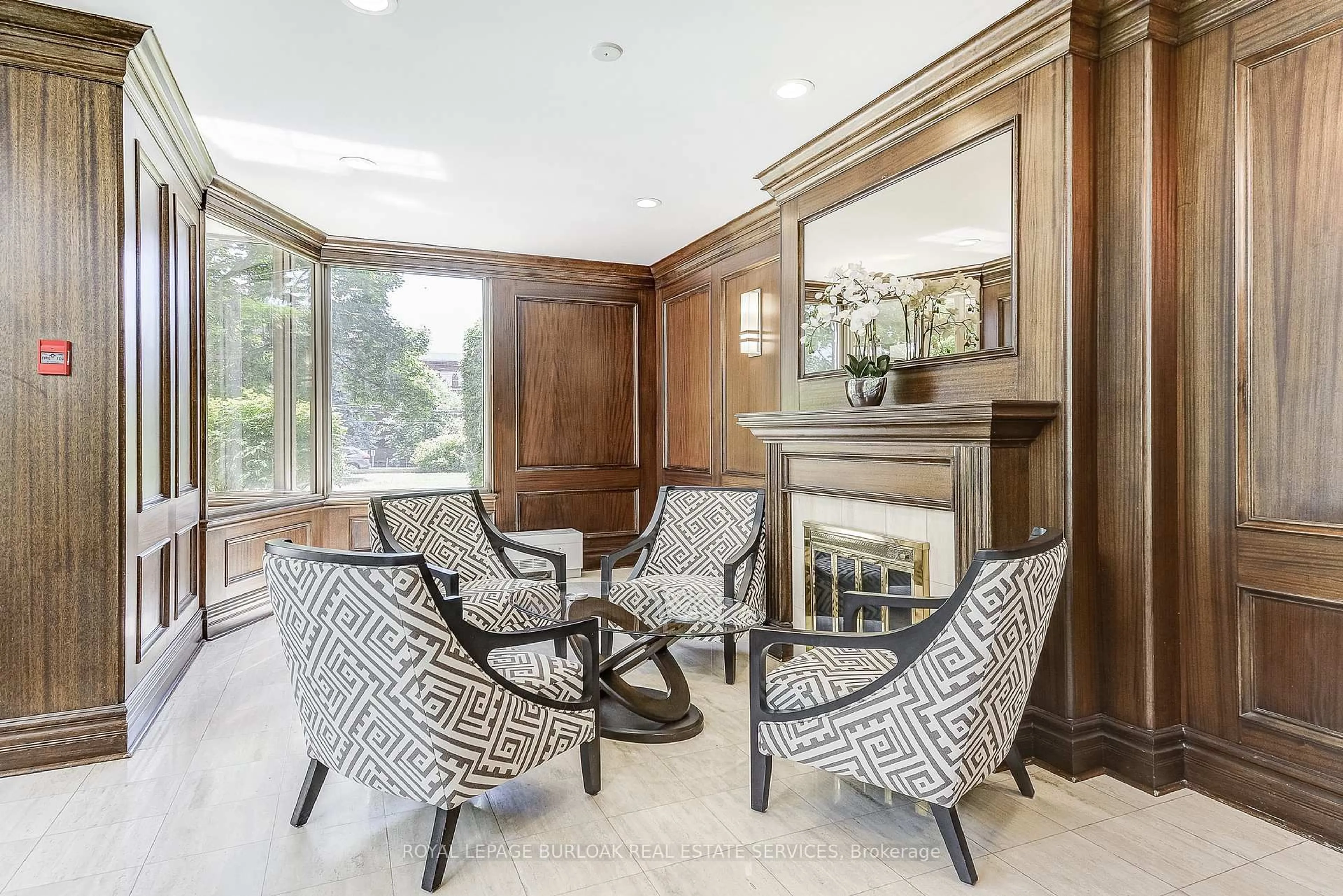 Unknown for 1201 North Shore Blvd #204, Burlington Ontario L7S 1Z5