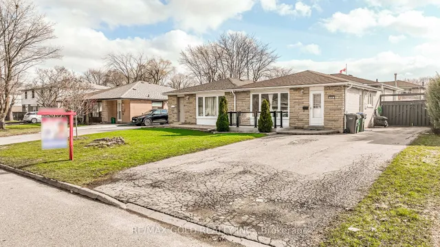 53 Davenport Cres, Brampton 2